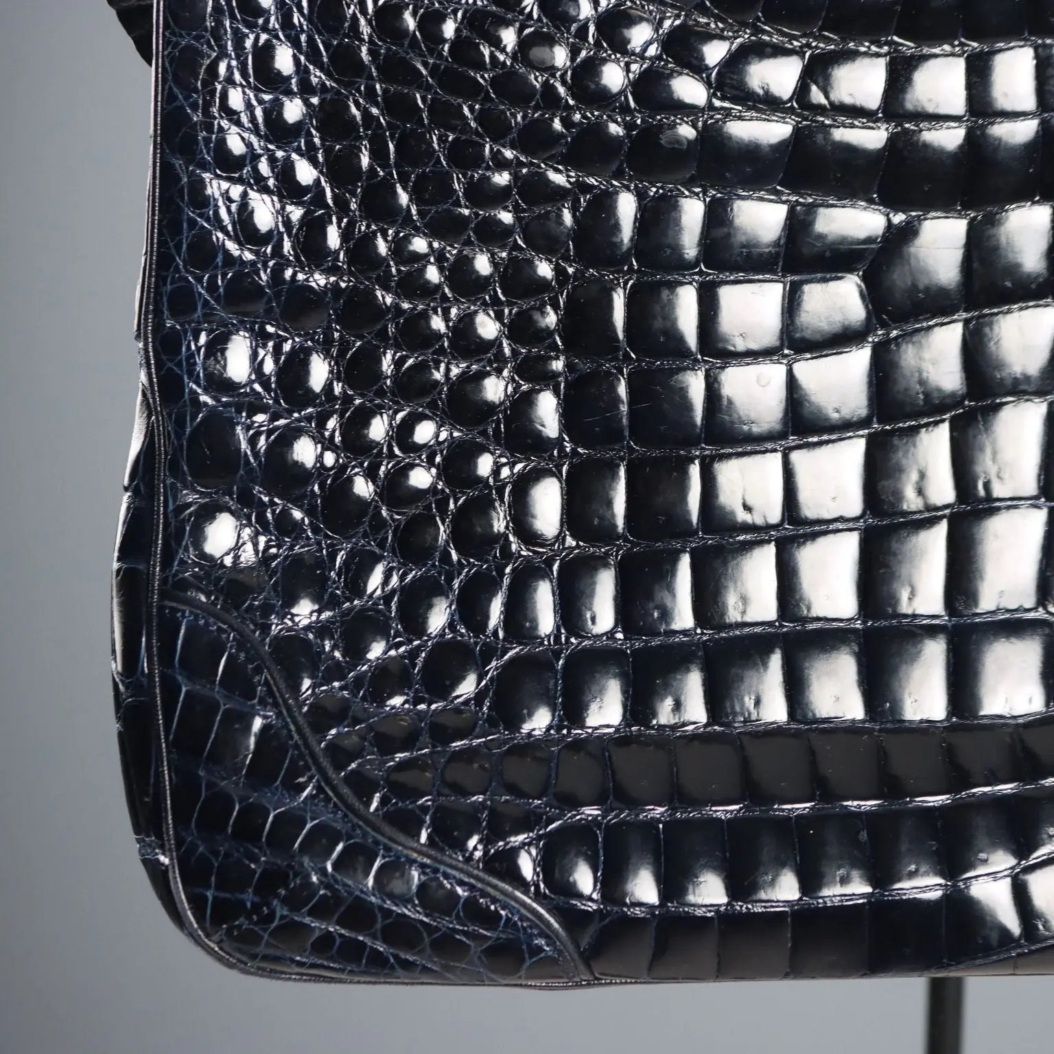 Sgargi Vintage Blue Leather Crocodile Pattern Italy 1970s | Clothing & House Linens | Vintage