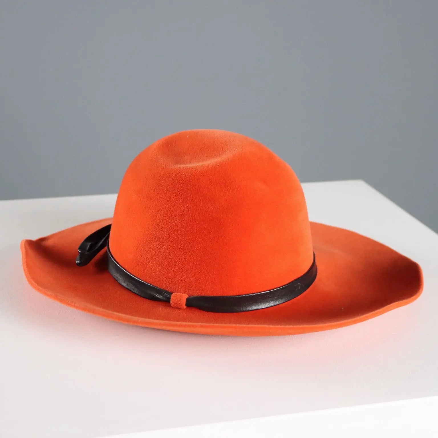 Borsalino Vintage Orange Hat Felt Leather Italy 1980s | Clothing & House Linens | Vintage