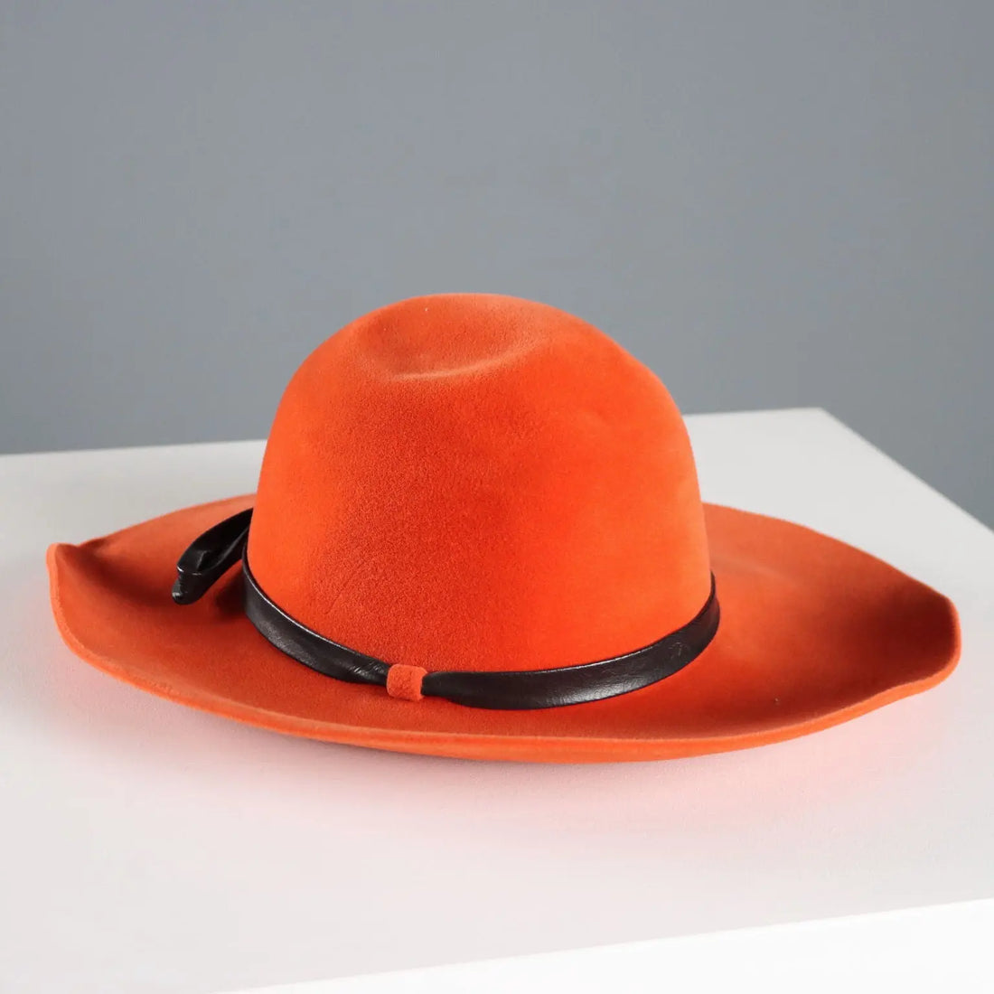 Borsalino Vintage Orange Hat Felt Leather Italy 1980s | Clothing & House Linens | Vintage
