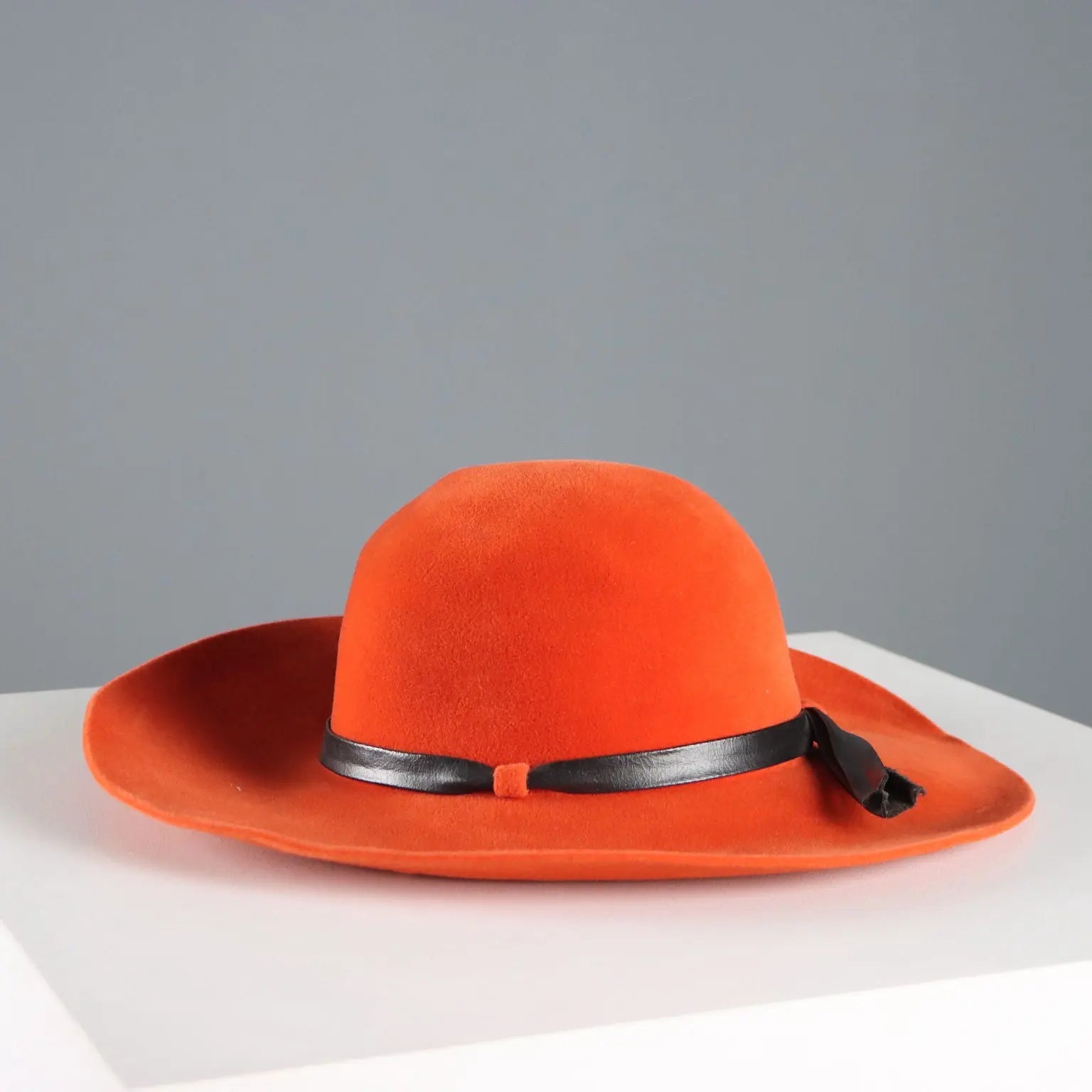 Borsalino Vintage Orange Hat Felt Leather Italy 1980s | Clothing & House Linens | Vintage