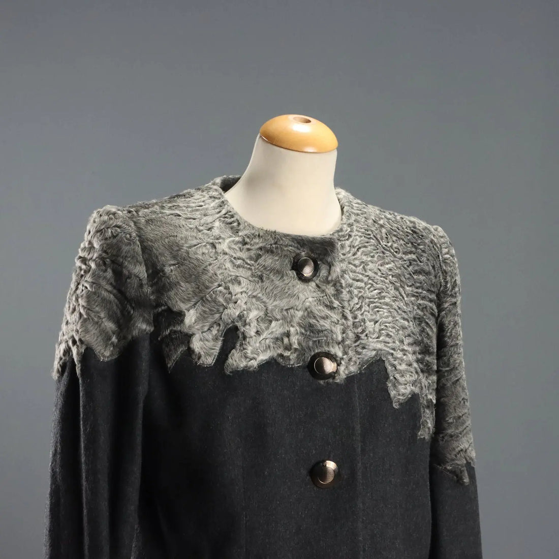 Gai Mattiolo Vintage Suit Wool UK Size 14 Italy 1980s-1990s - UK Size 14 | Clothing & House Linens  Vintage