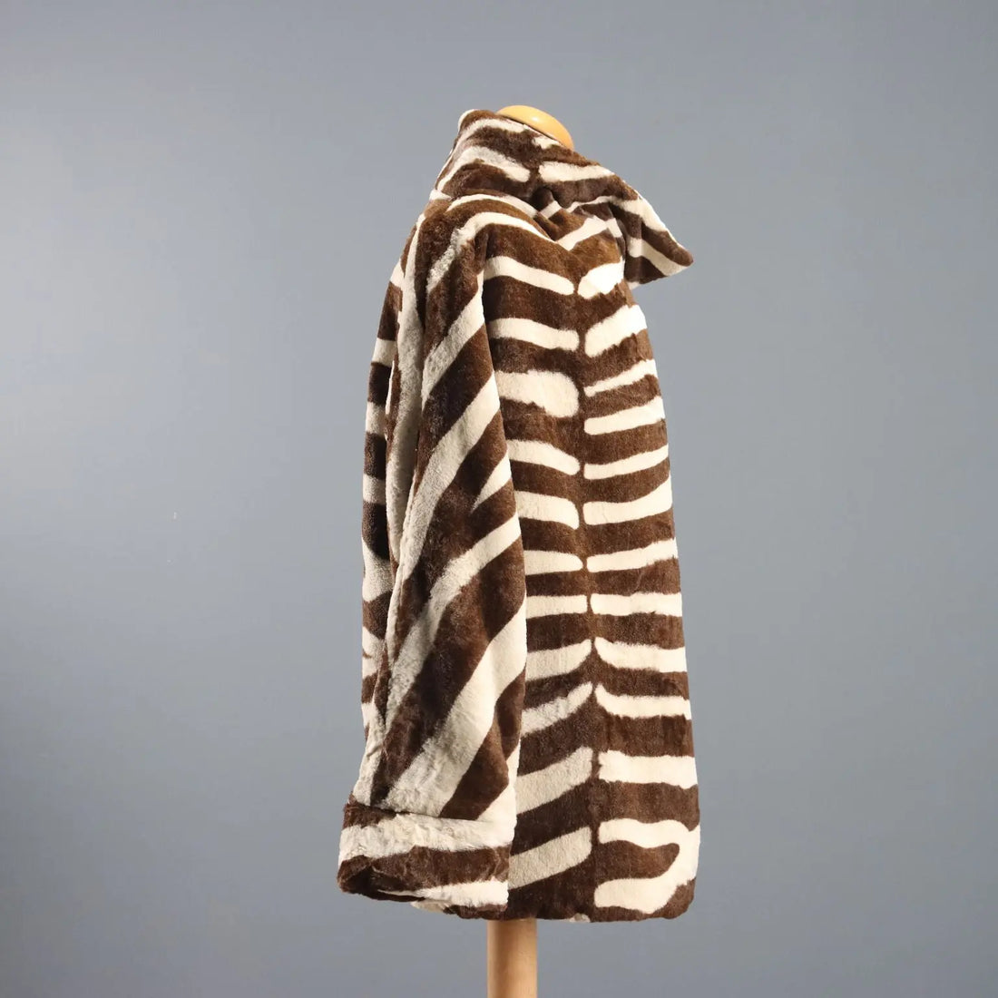 Vintage Animal Print Jacket UK Size 10 Synthetic Fur 1990s - UK Size 12 | Clothing & House Linens | Vintage