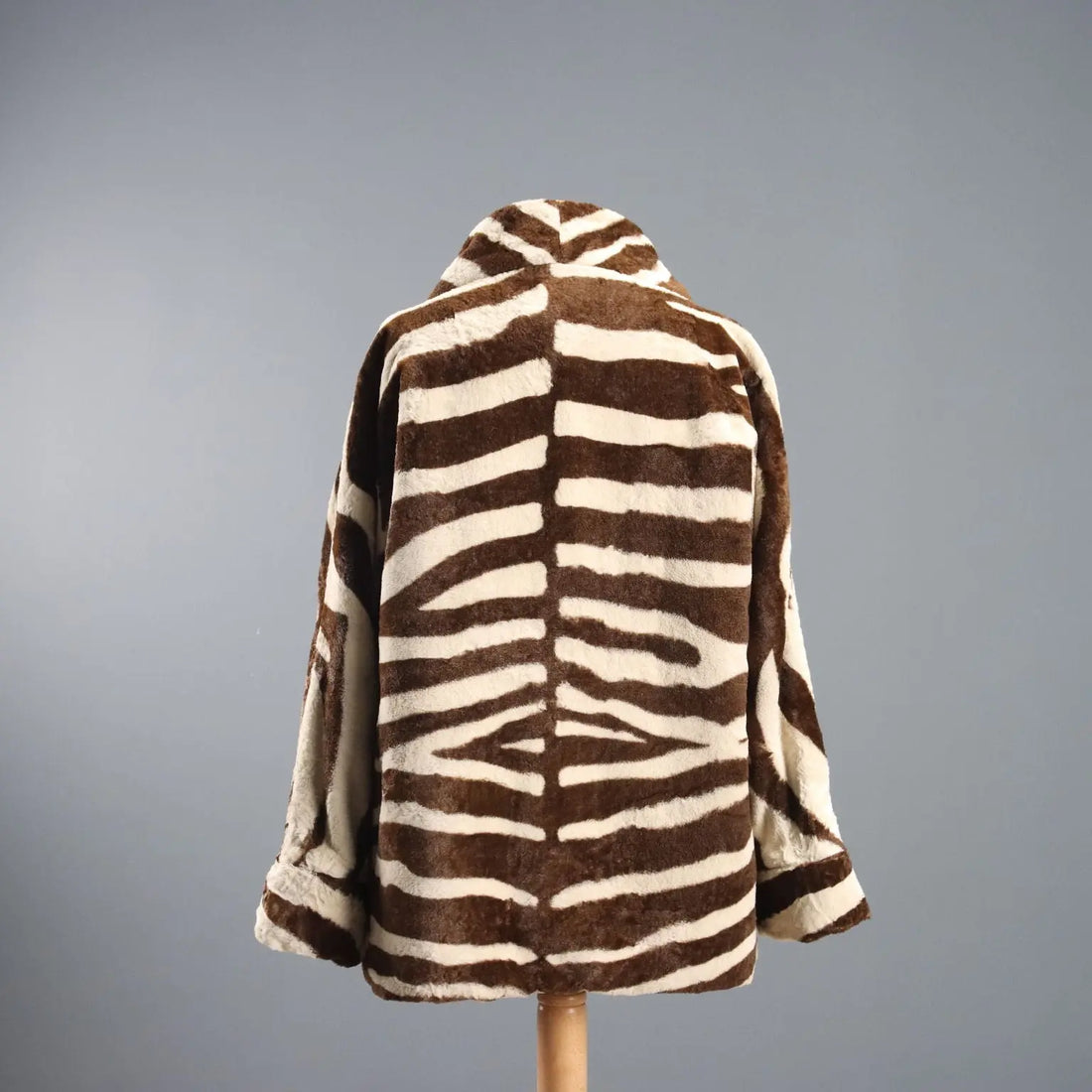 Vintage Animal Print Jacket UK Size 10 Synthetic Fur 1990s - UK Size 12 | Clothing & House Linens | Vintage