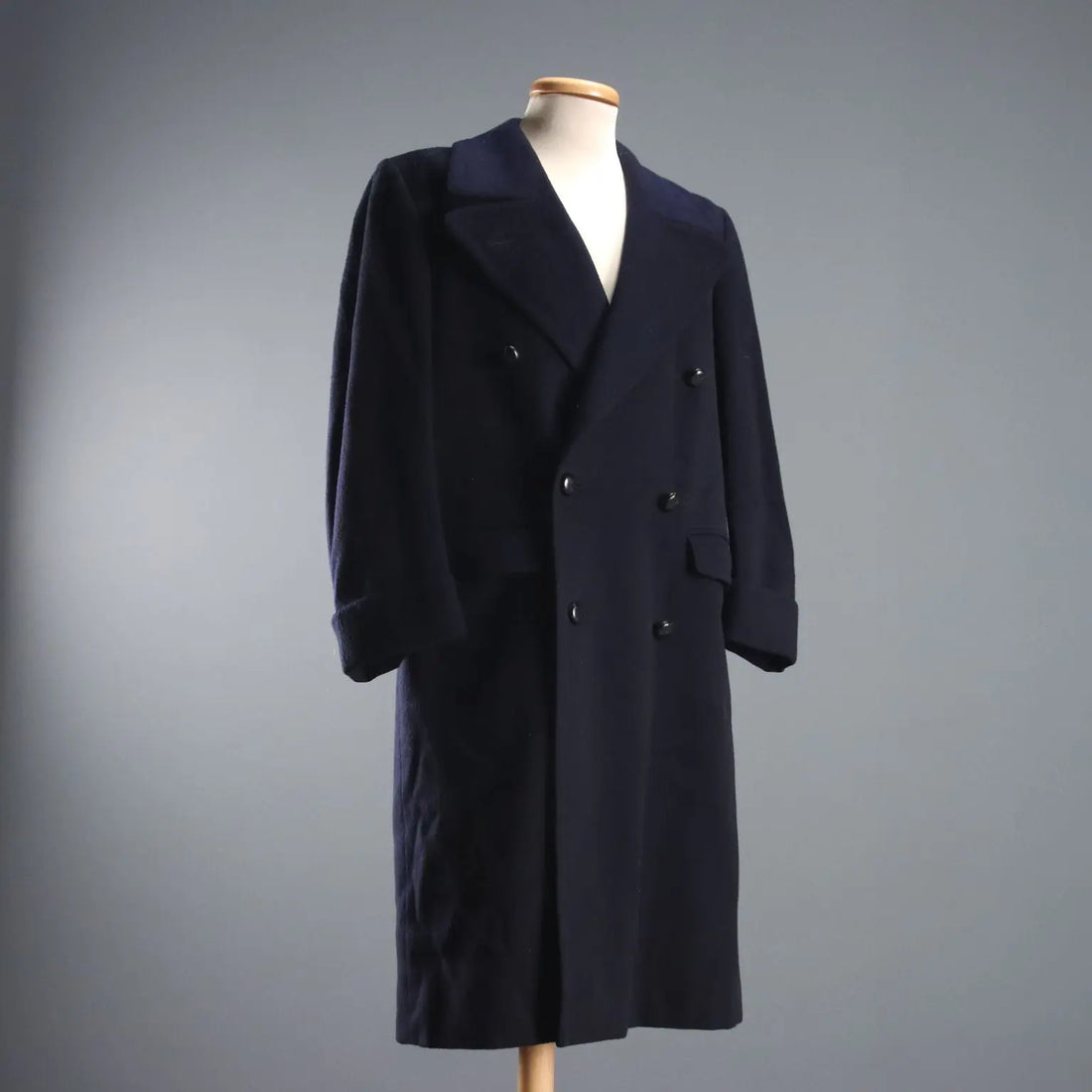 Valentino Vintage Men's Coat Wool UK Size 38/40 Italy 1980s - UK Size 38/40 | Clothing & House Linens | Vintage