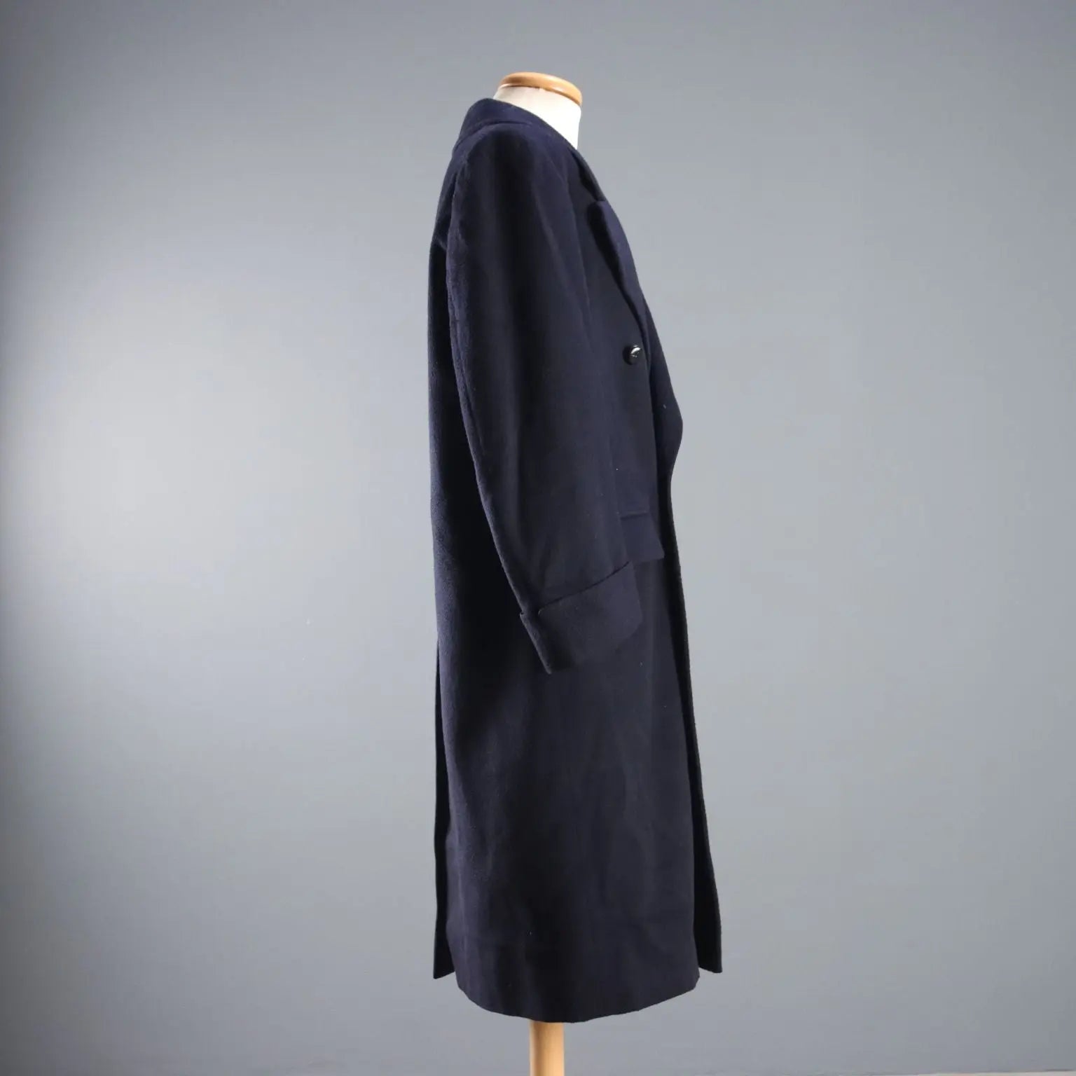 Valentino Vintage Men's Coat Wool UK Size 38/40 Italy 1980s - UK Size 38/40 | Clothing & House Linens | Vintage