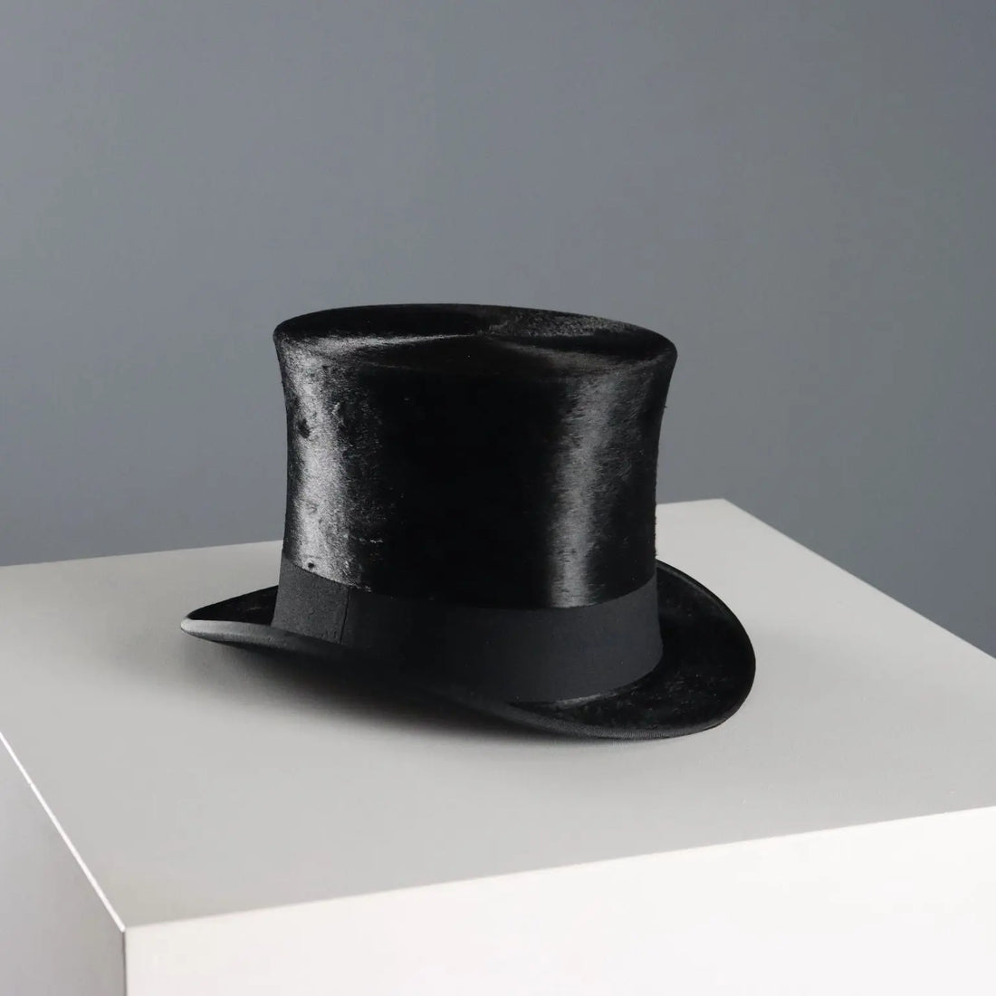 Vintage Top Hat Serafino Casiraghi UK Size 6 7/8 XIX Century 