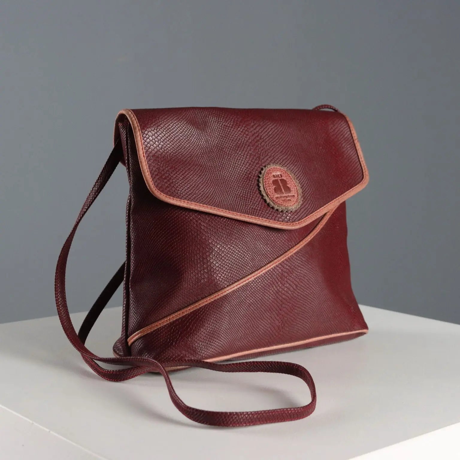 Biki Vintage Bordeaux Bag Plastic Leather Italy 1980s | Clothing & House Linens | Vintage