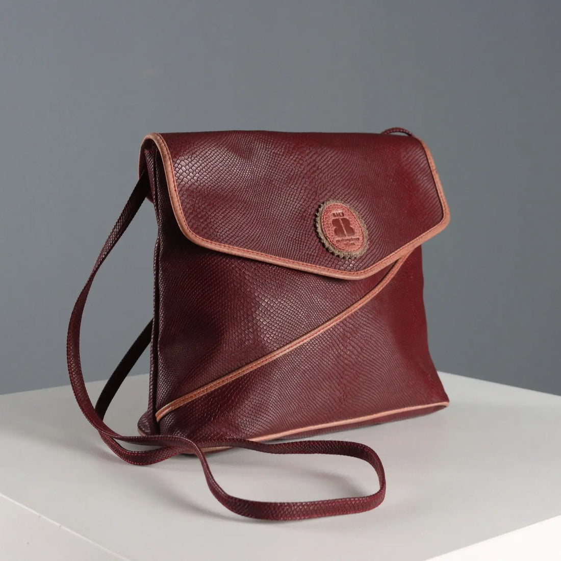 Biki Vintage Bordeaux Bag Plastic Leather Italy 1980s | Clothing & House Linens | Vintage