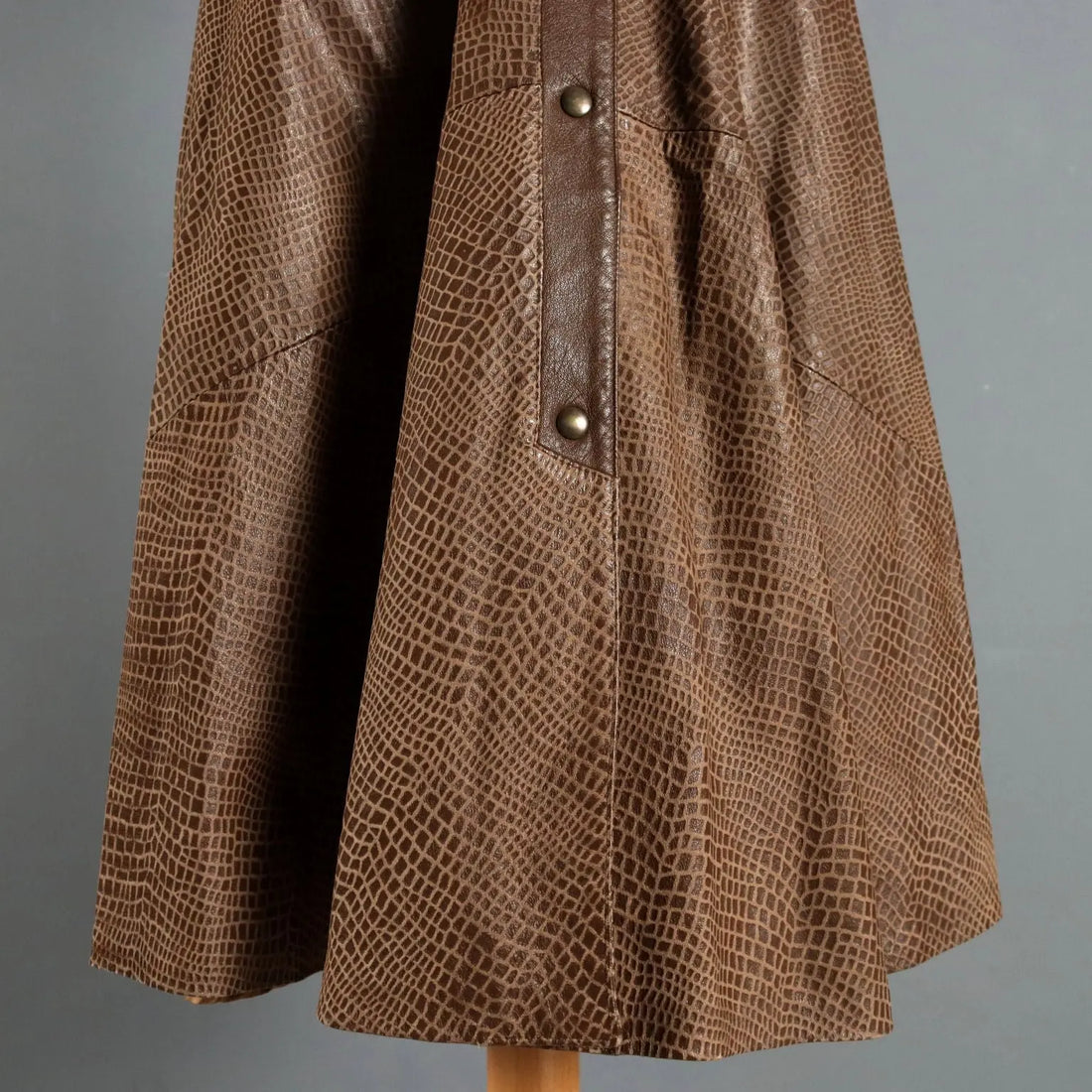 Vintage Skirt Brown Leather UK Size 14 Italy 1980s - UK Size 14 | Clothing & House Linens | Vintage
