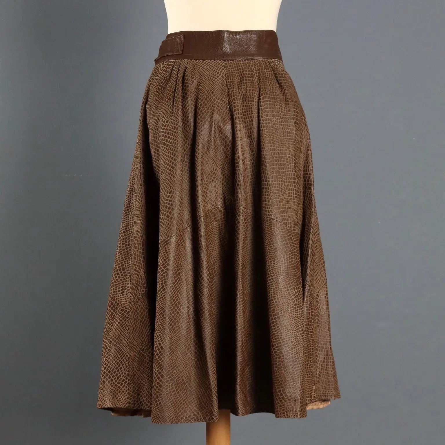 Vintage Skirt Brown Leather UK Size 14 Italy 1980s - UK Size 14 | Clothing & House Linens | Vintage