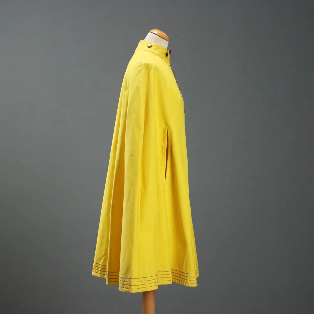 Alligator Rain Coat Mary Quant Gabardine Unique Size UK 1960s