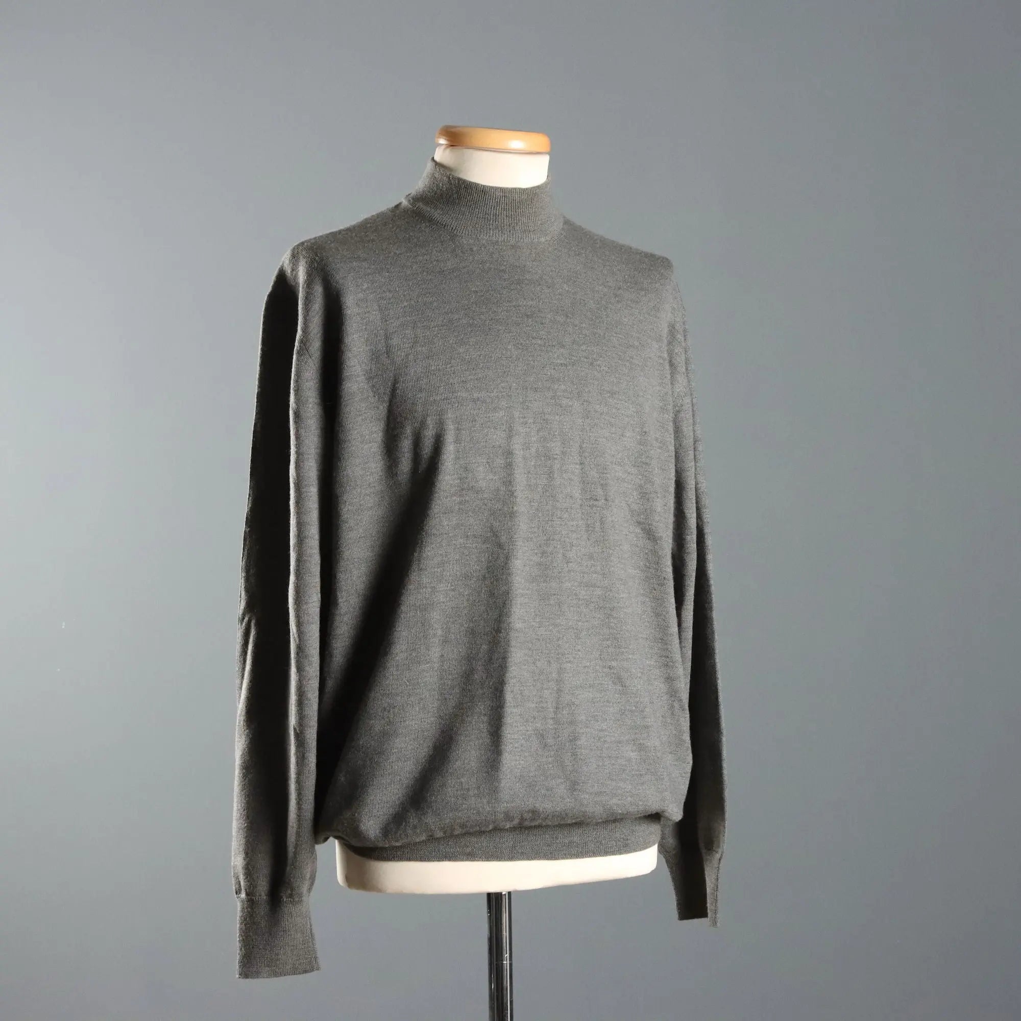 Valentino Men's Sweater Merinos Wool UK Size 38 Italy 1990s