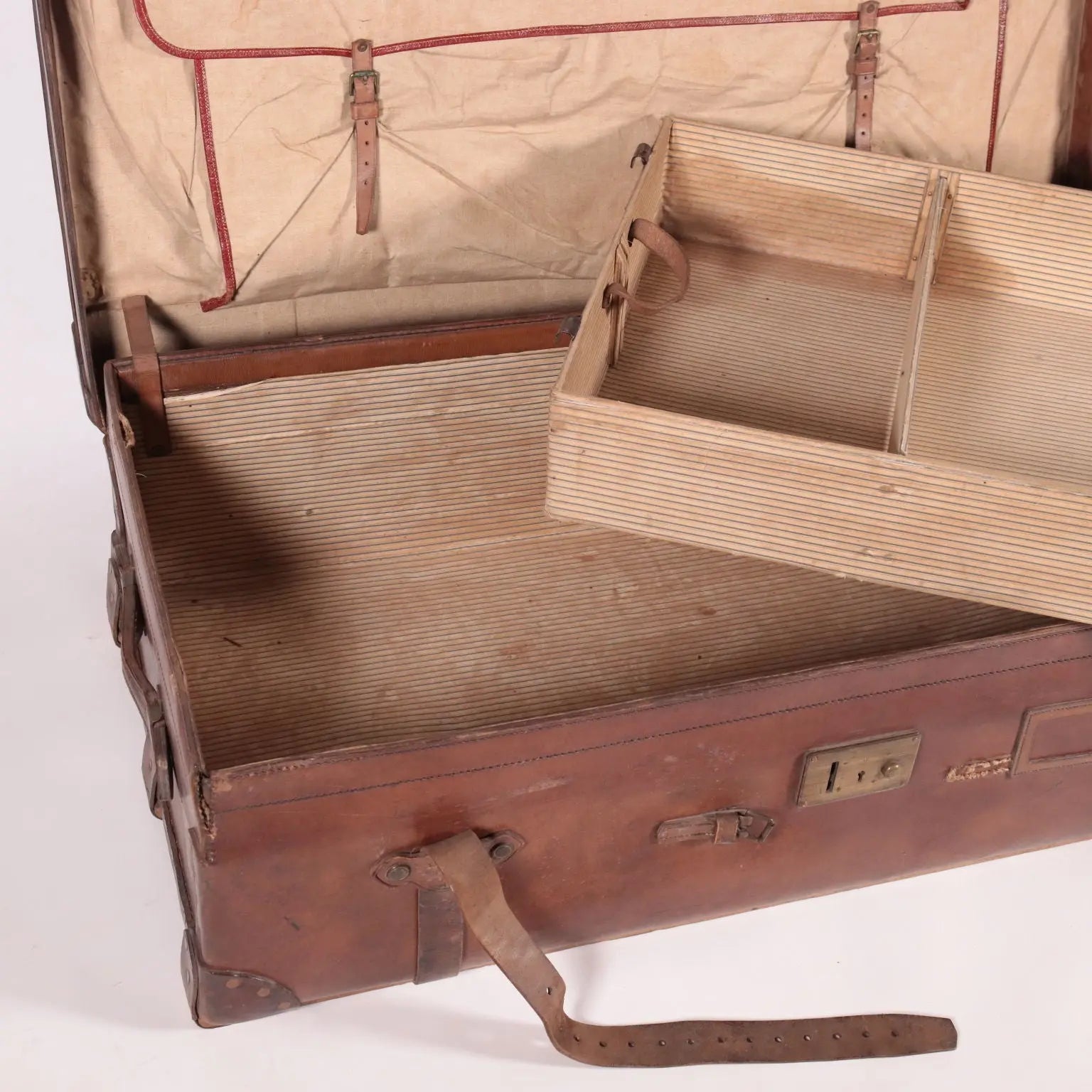 Vintage English Leather Trunk England 1920s | Clothing & House Linens | Vintage