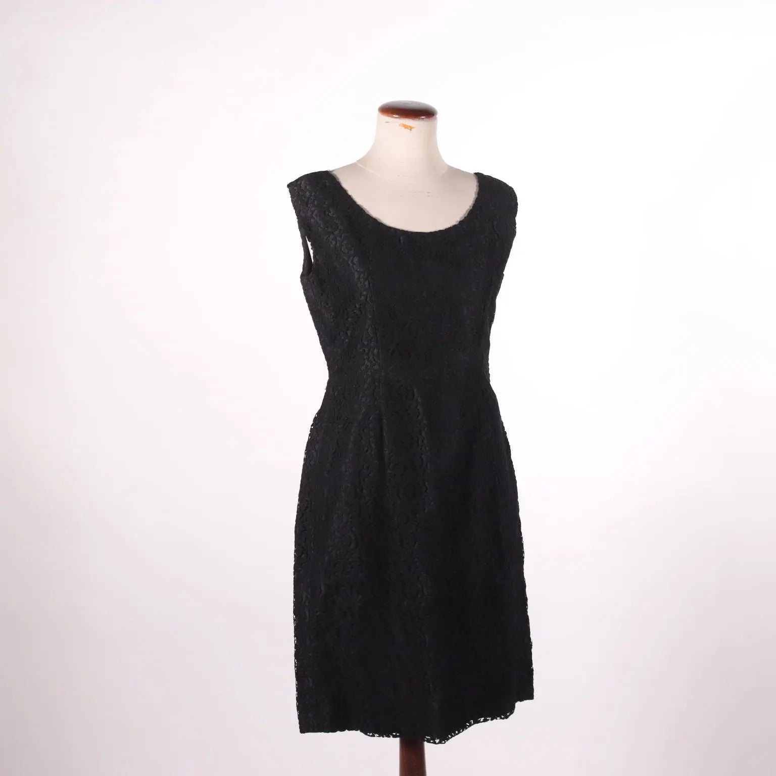 Vintage Lace Sheath Dress 1940s - Size UK 10 | Clothing & House Linens | Vintage