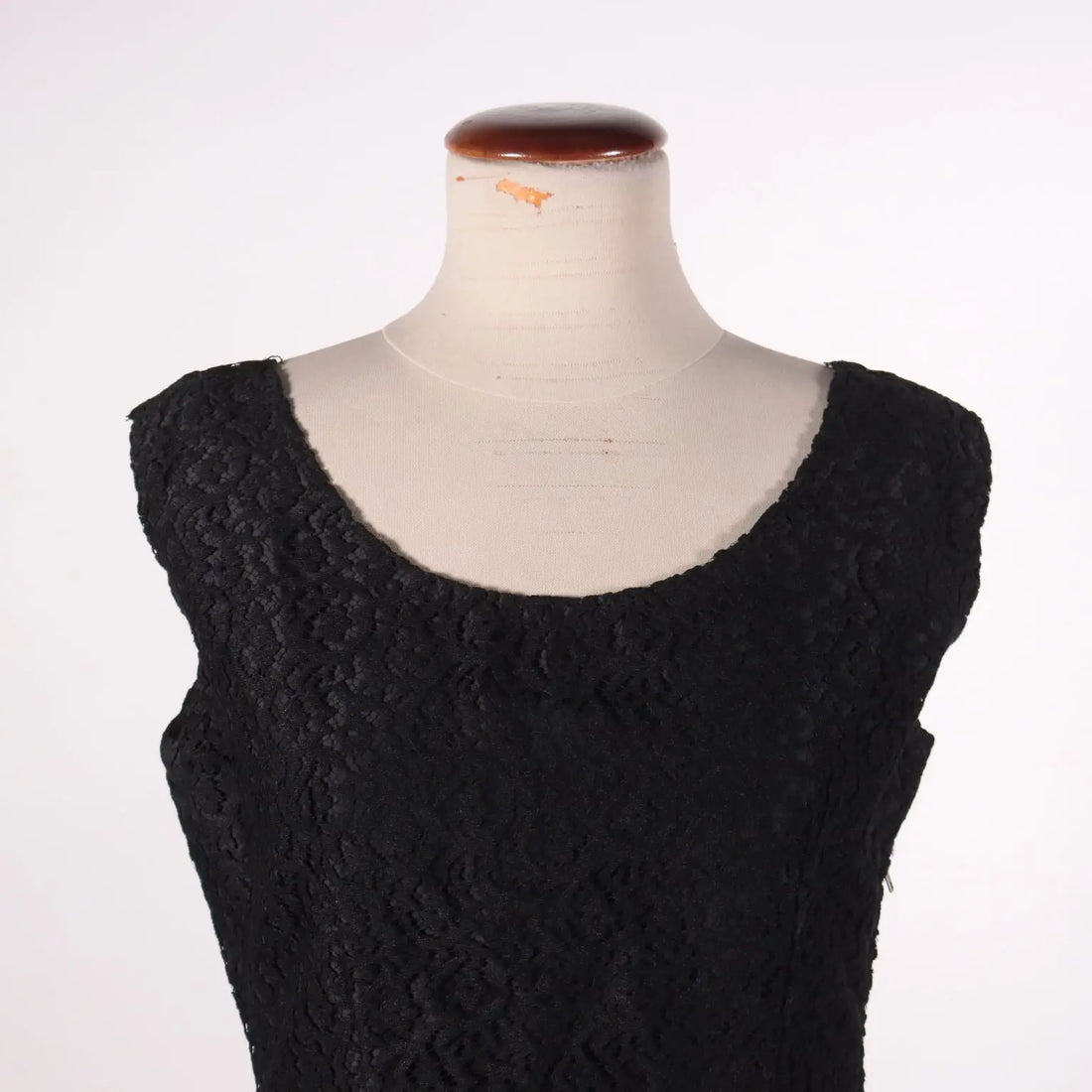 Vintage Lace Sheath Dress 1940s - Size UK 10 | Clothing & House Linens | Vintage
