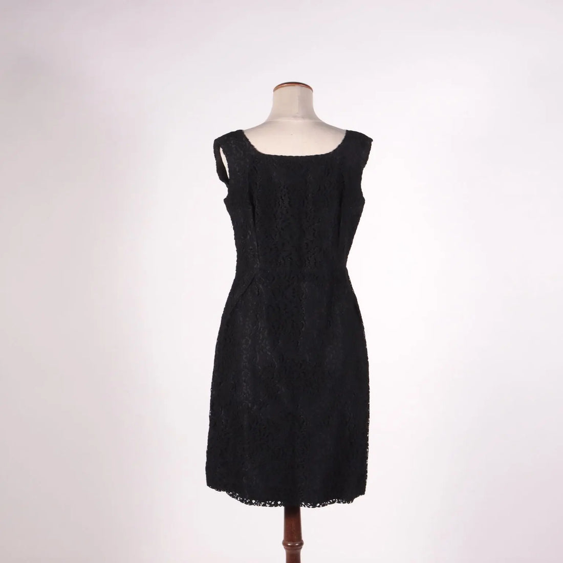 Vintage Lace Sheath Dress 1940s - Size UK 10 | Clothing & House Linens | Vintage