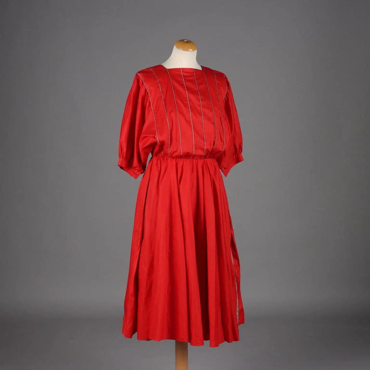 Vintage Red Cotton Dress Size 12/14 from the 1970s - Size 12/14 | Clothing & House Linens | Vintage