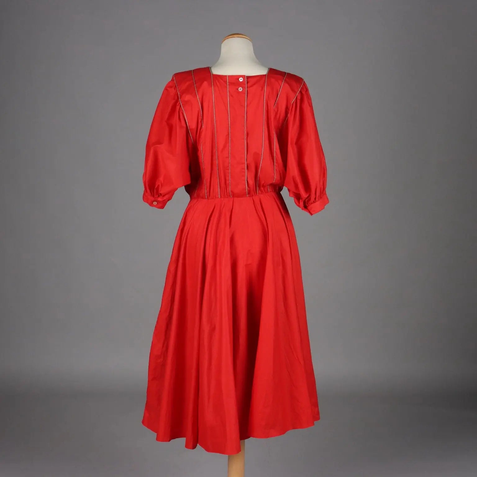 Vintage Red Cotton Dress Size 12/14 from the 1970s - Size 12/14 | Clothing & House Linens | Vintage