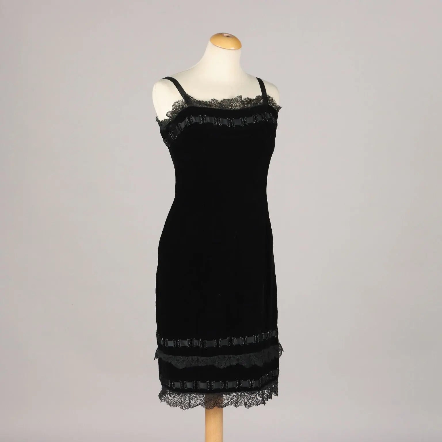 Vintage Black Velvet Dress with Beads UK Size 14 Italy - UK Size 14 | Clothing & House Linens | Vintage