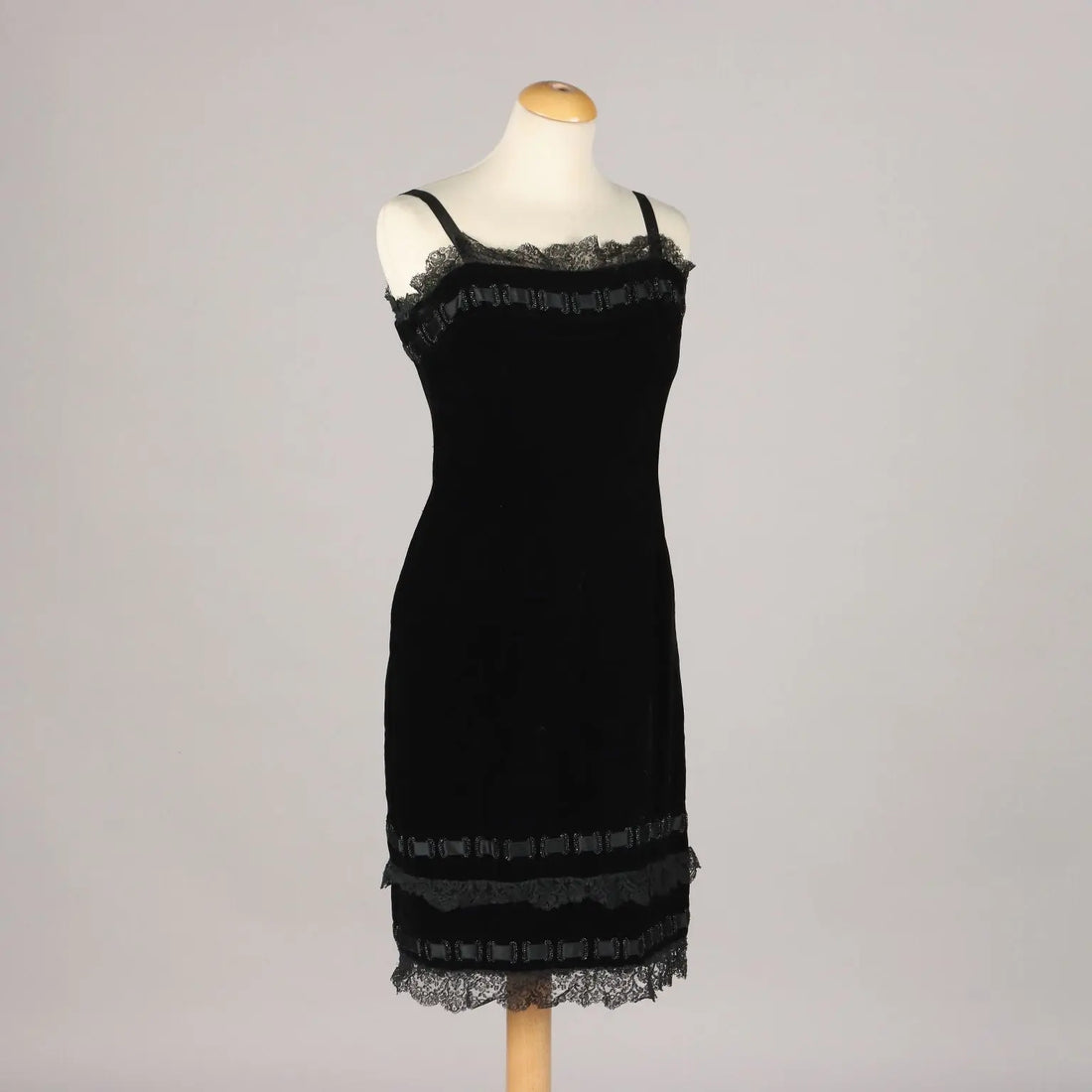 Vintage Black Velvet Dress with Beads UK Size 14 Italy - UK Size 14 | Clothing & House Linens | Vintage