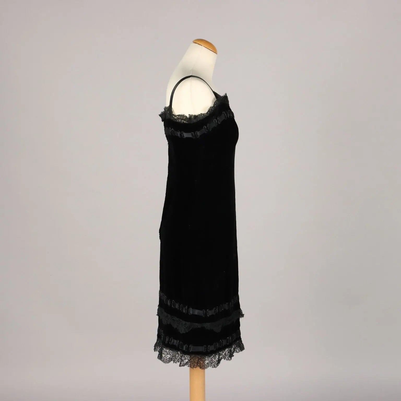 Vintage Black Velvet Dress with Beads UK Size 14 Italy - UK Size 14 | Clothing & House Linens | Vintage