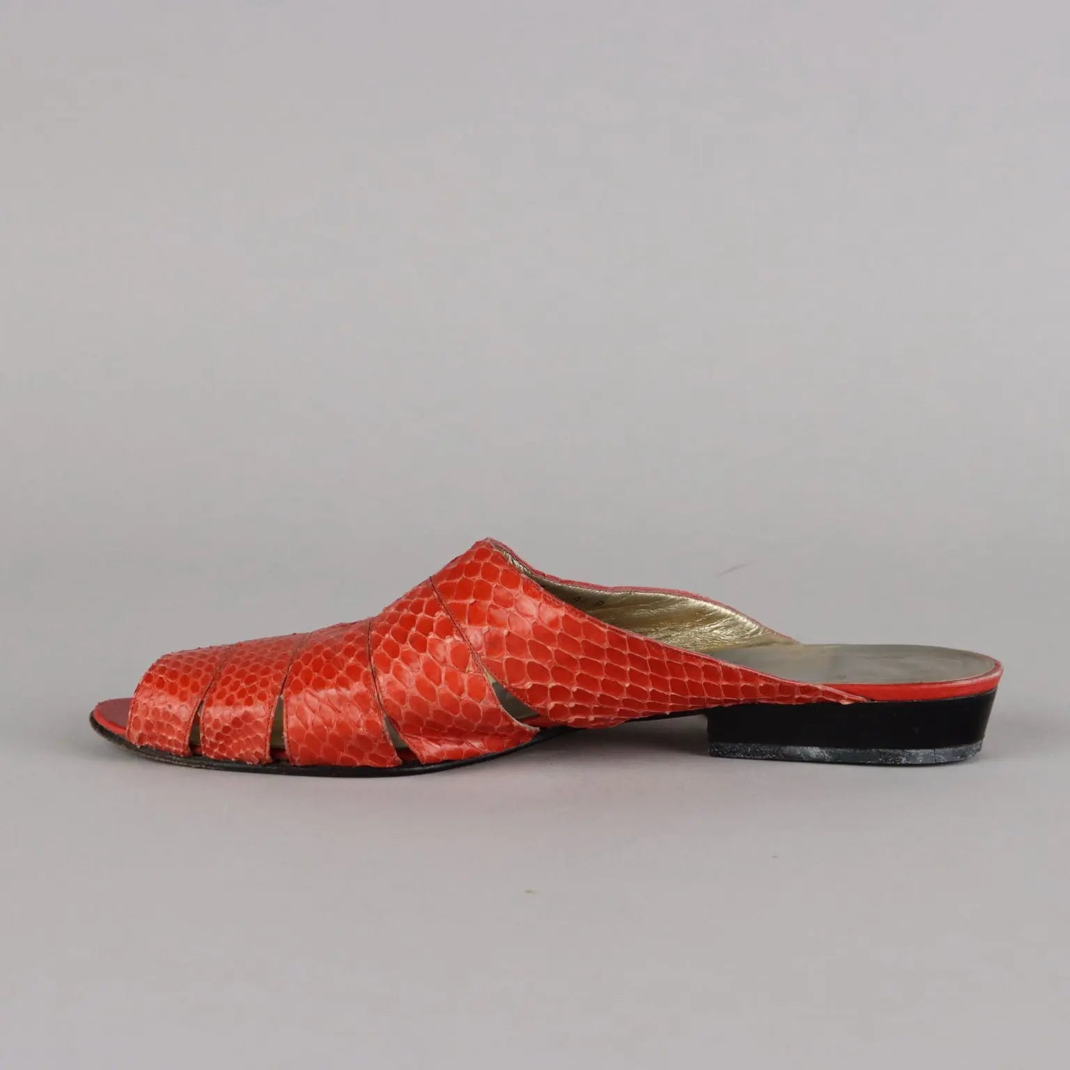 Vintage Coral Red Ferragamo Shoes Leather Size 6 Italy - UK Size 6 | Clothing & House Linens | Vintage