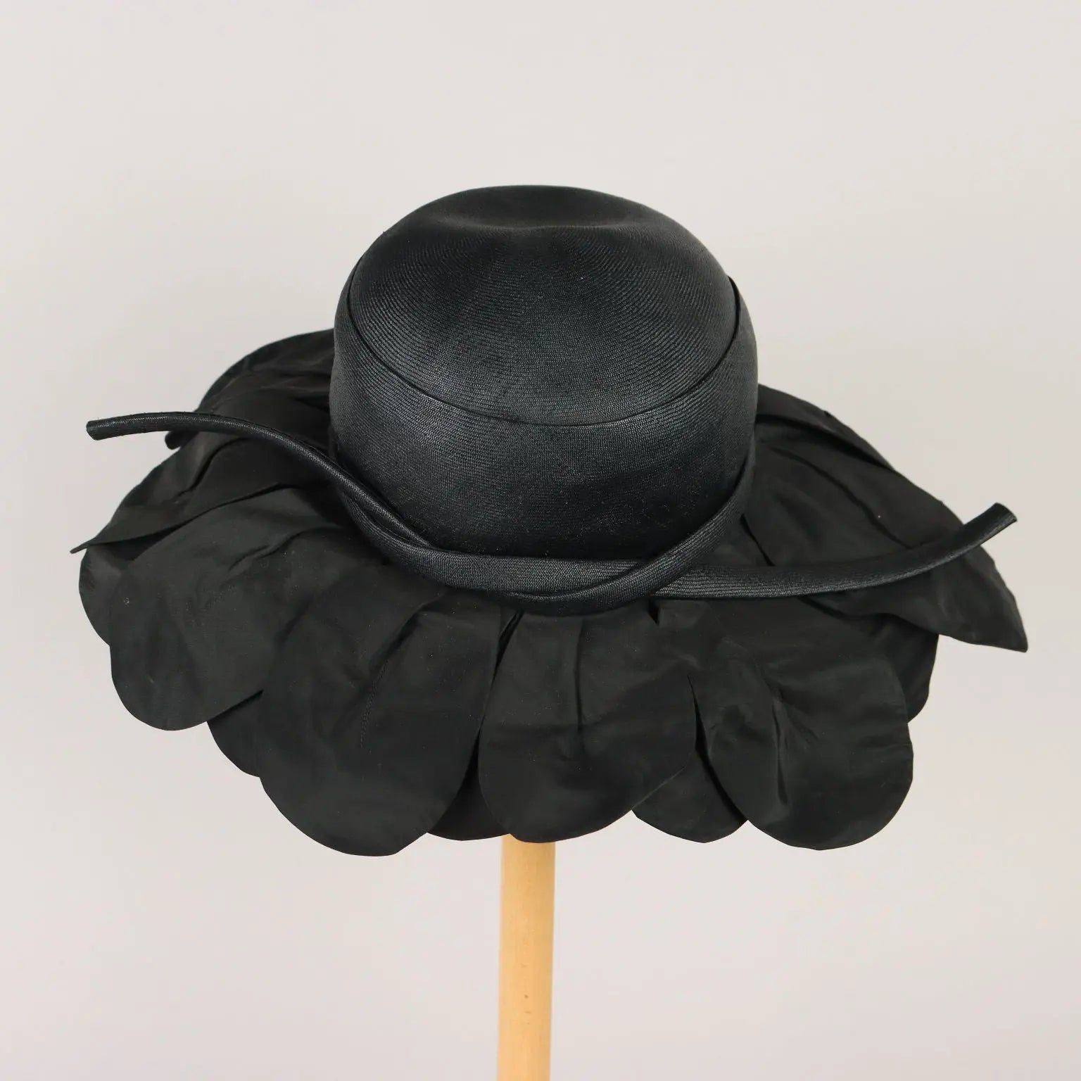 Gallia e Peter Hat Vintage Black Fabric Flower Italy 1950s | Clothing & House Linens | Vintage