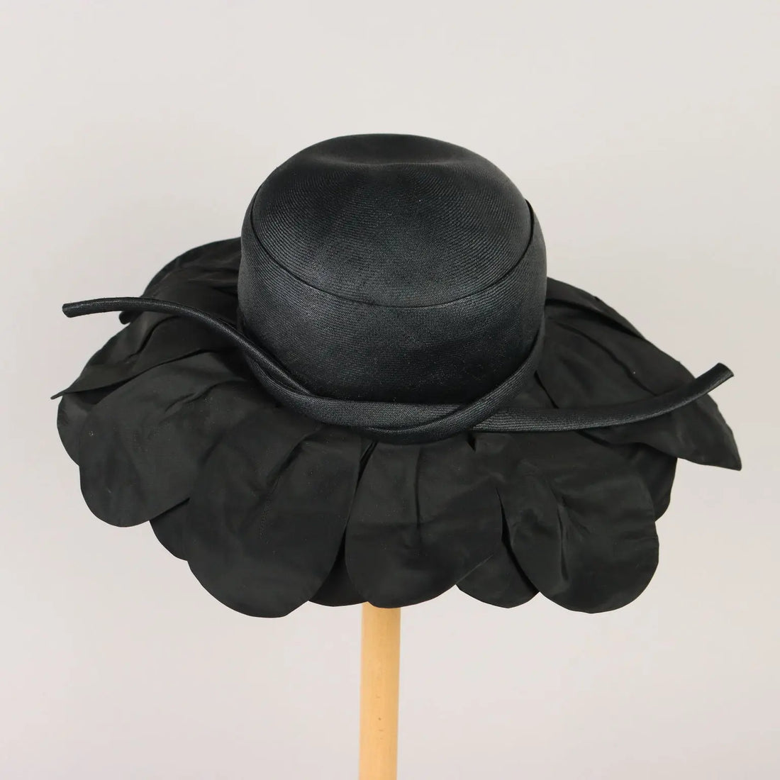 Gallia e Peter Hat Vintage Black Fabric Flower Italy 1950s | Clothing & House Linens | Vintage