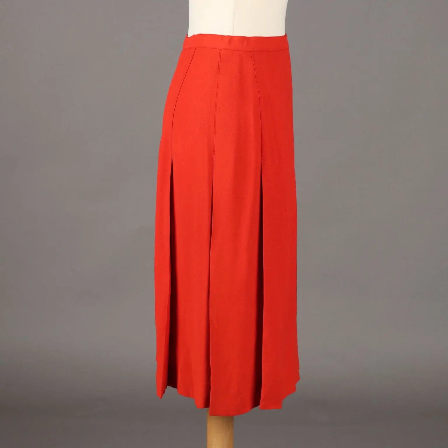 Yves Saint Laurent Skirt Vintage Red Fabric UK Size 14 1970s - UK Size 14 | Clothing & House Linens | Vintage