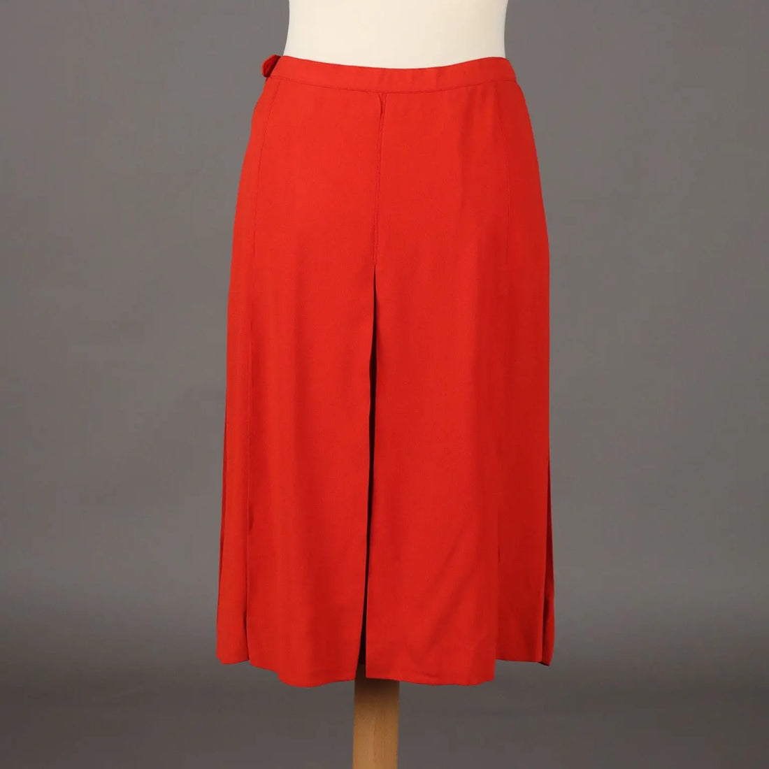 Yves Saint Laurent Skirt Vintage Red Fabric UK Size 14 1970s - UK Size 14 | Clothing & House Linens | Vintage