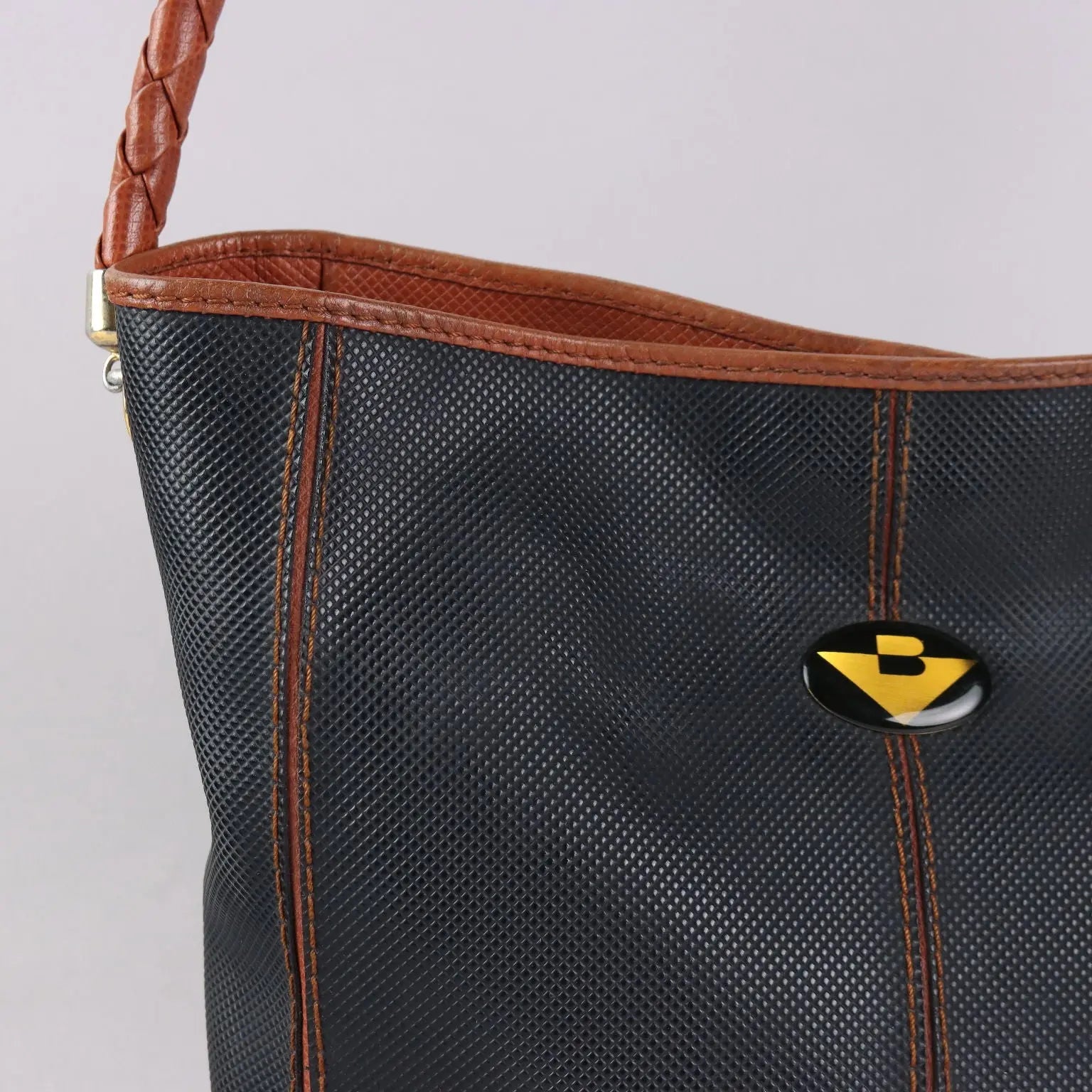 Vintage Bag Bottega Veneta Leather Fabric Italy 1980s-1990s | Clothing & House Linens | Vintage