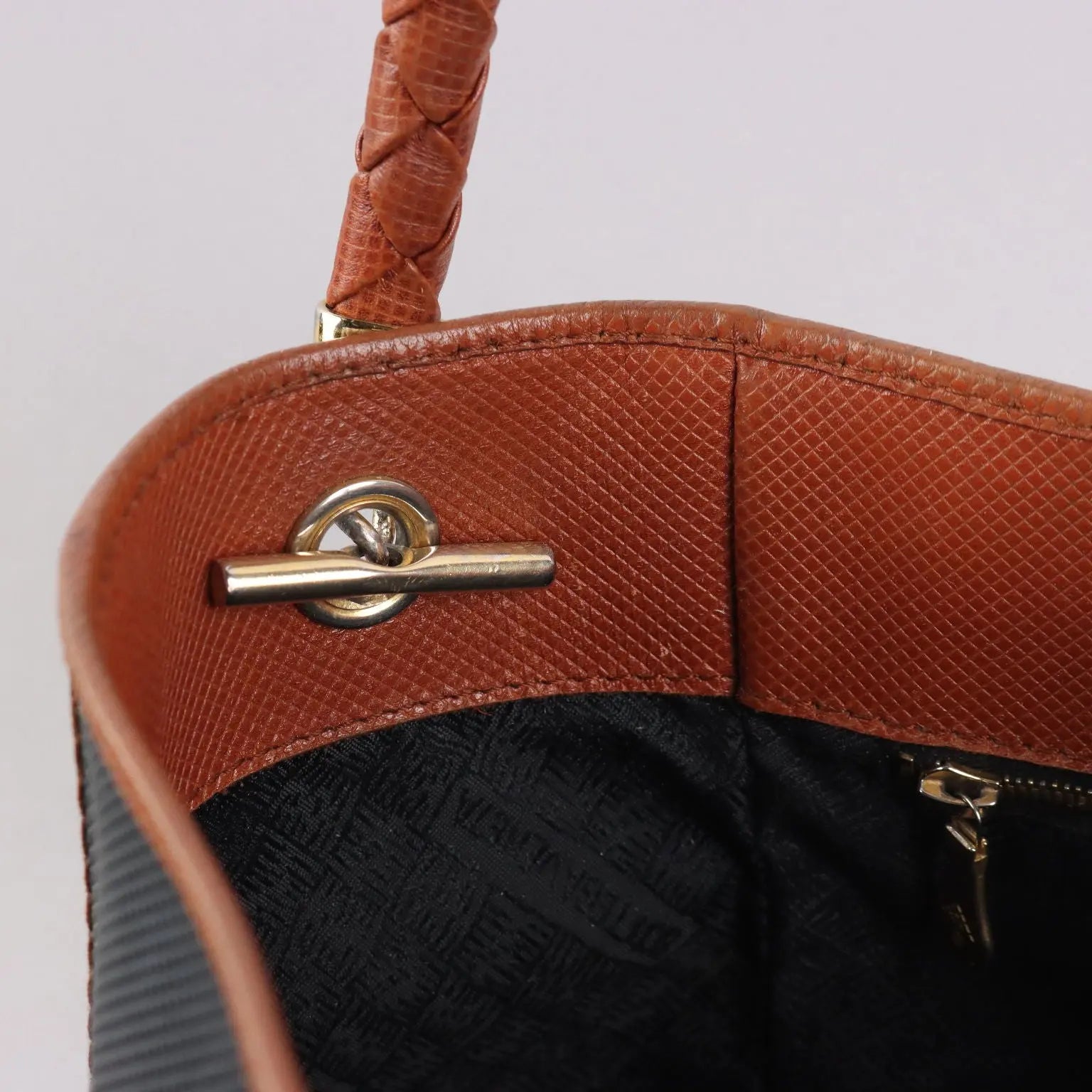 Vintage Bag Bottega Veneta Leather Fabric Italy 1980s-1990s | Clothing & House Linens | Vintage