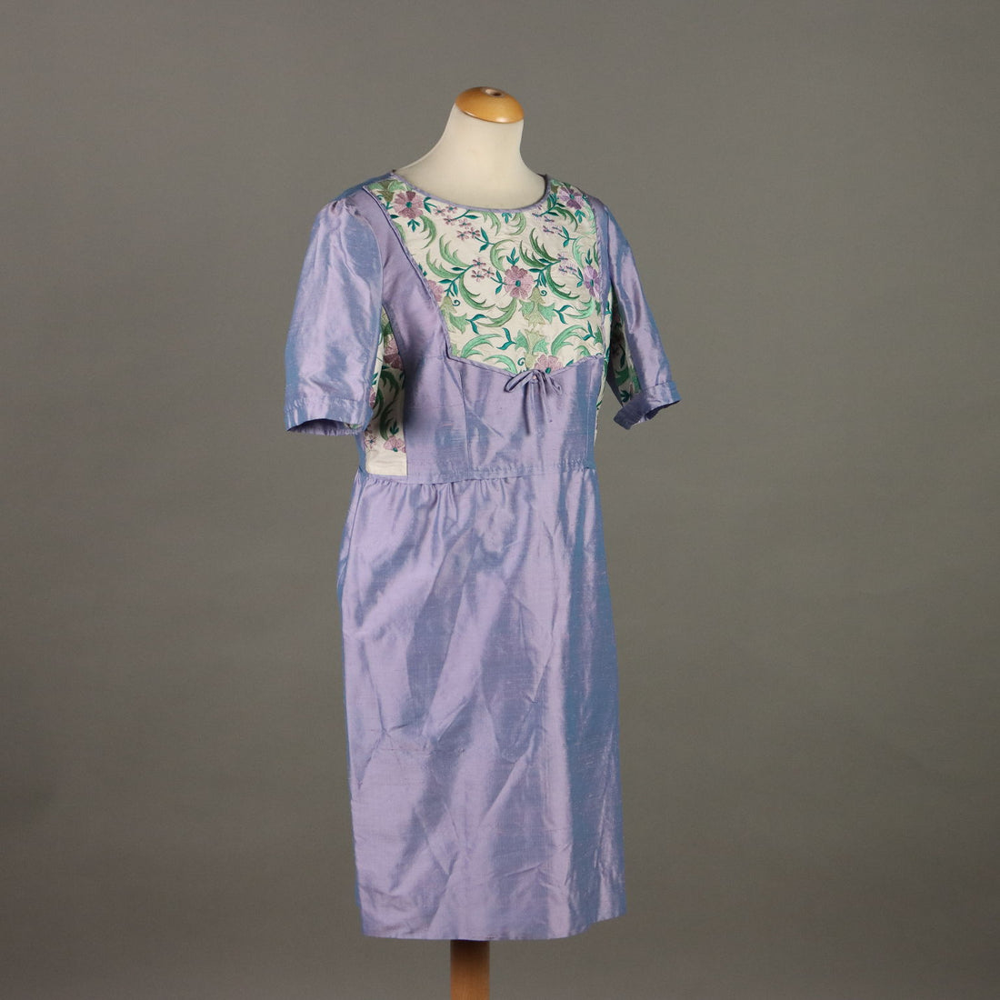  | Clothing & House Linens  Vintage