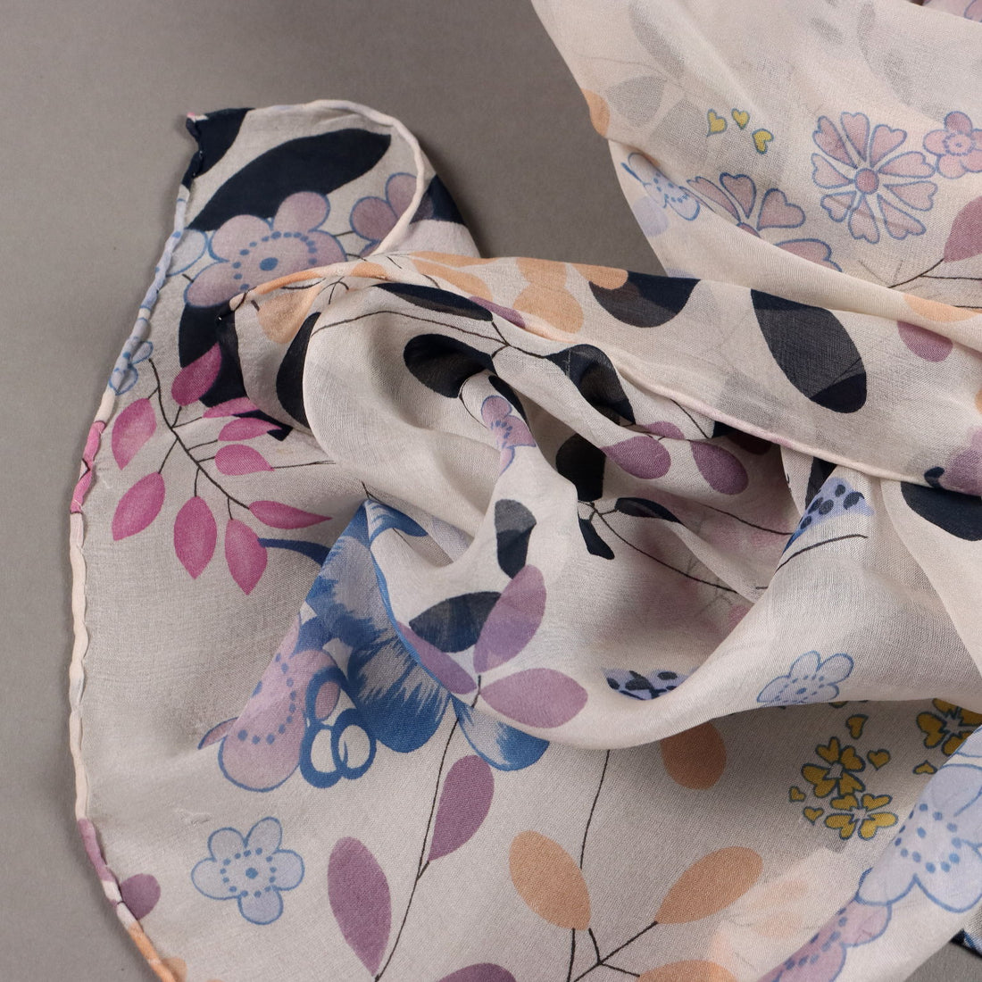  | Clothing & House Linens  Vintage