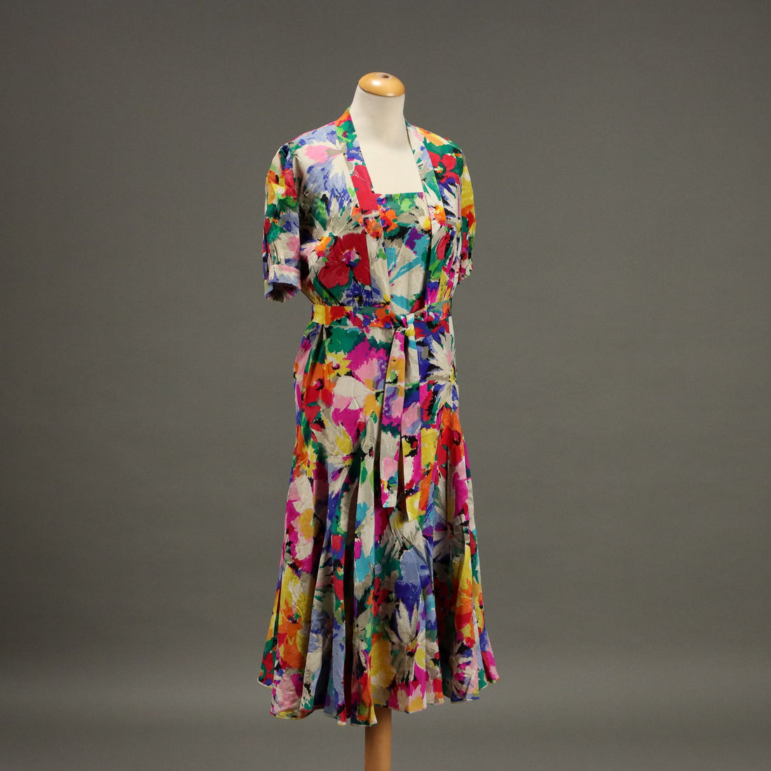  | Clothing & House Linens  Vintage