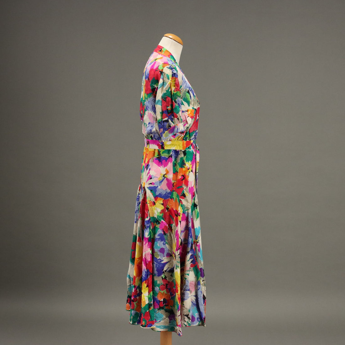  | Clothing & House Linens  Vintage