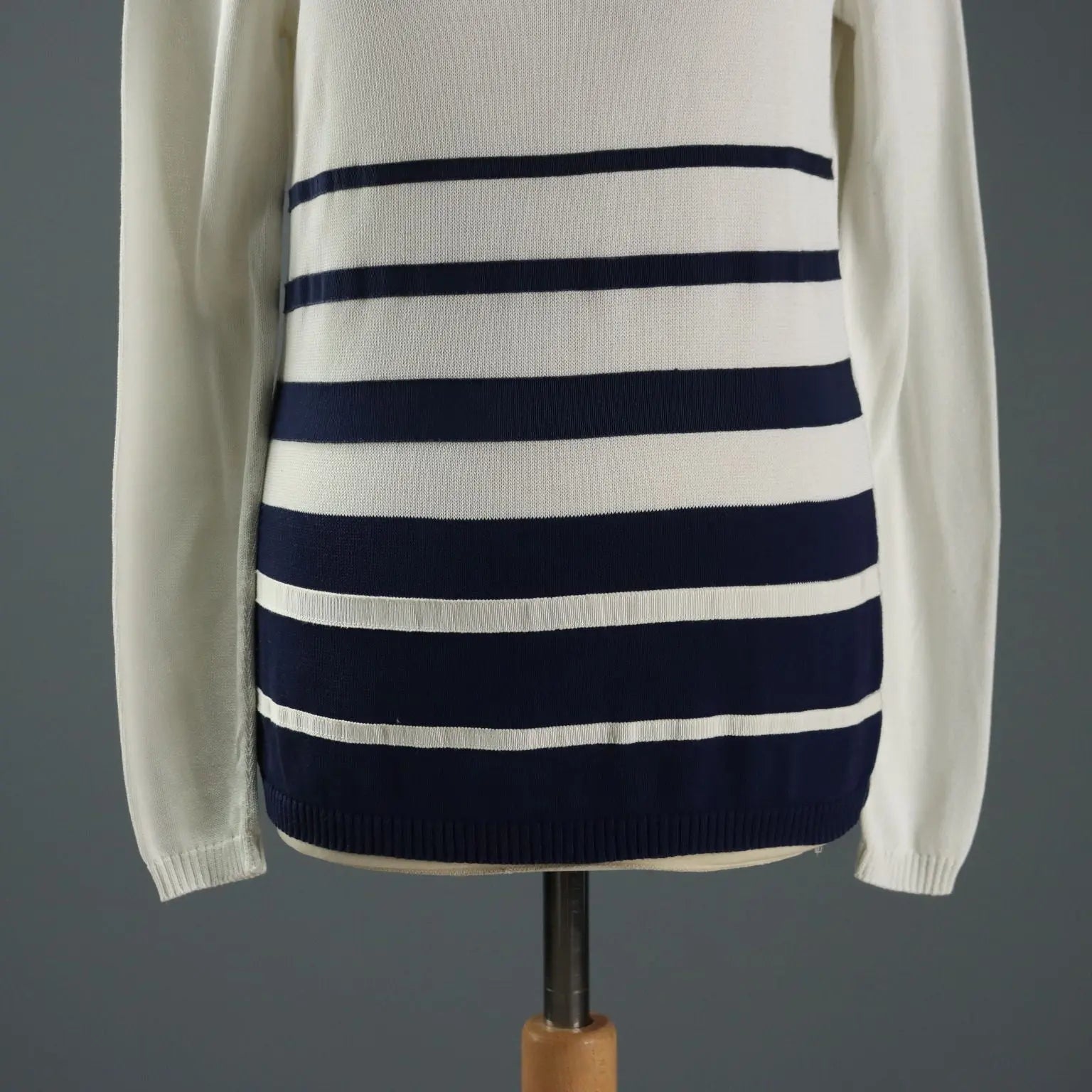 Vintage Ferragamo Jumper Cotton Rayon UK Size 12 Italy 1990s - UK Size 12 | Clothing & House Linens | Vintage