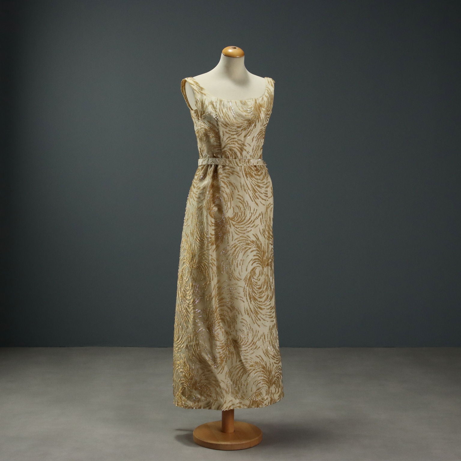  | Clothing & House Linens  Vintage