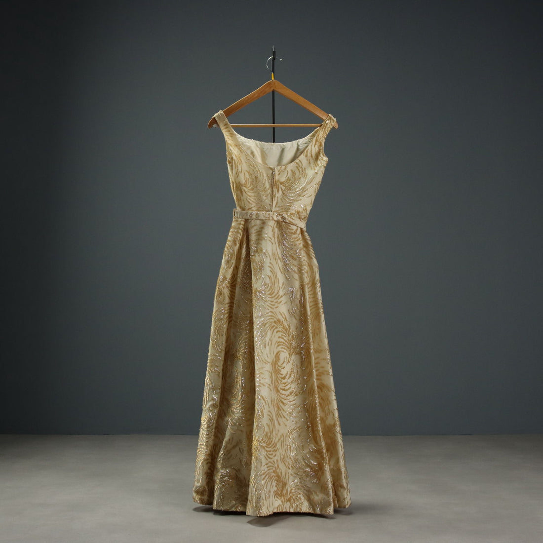  | Clothing & House Linens  Vintage