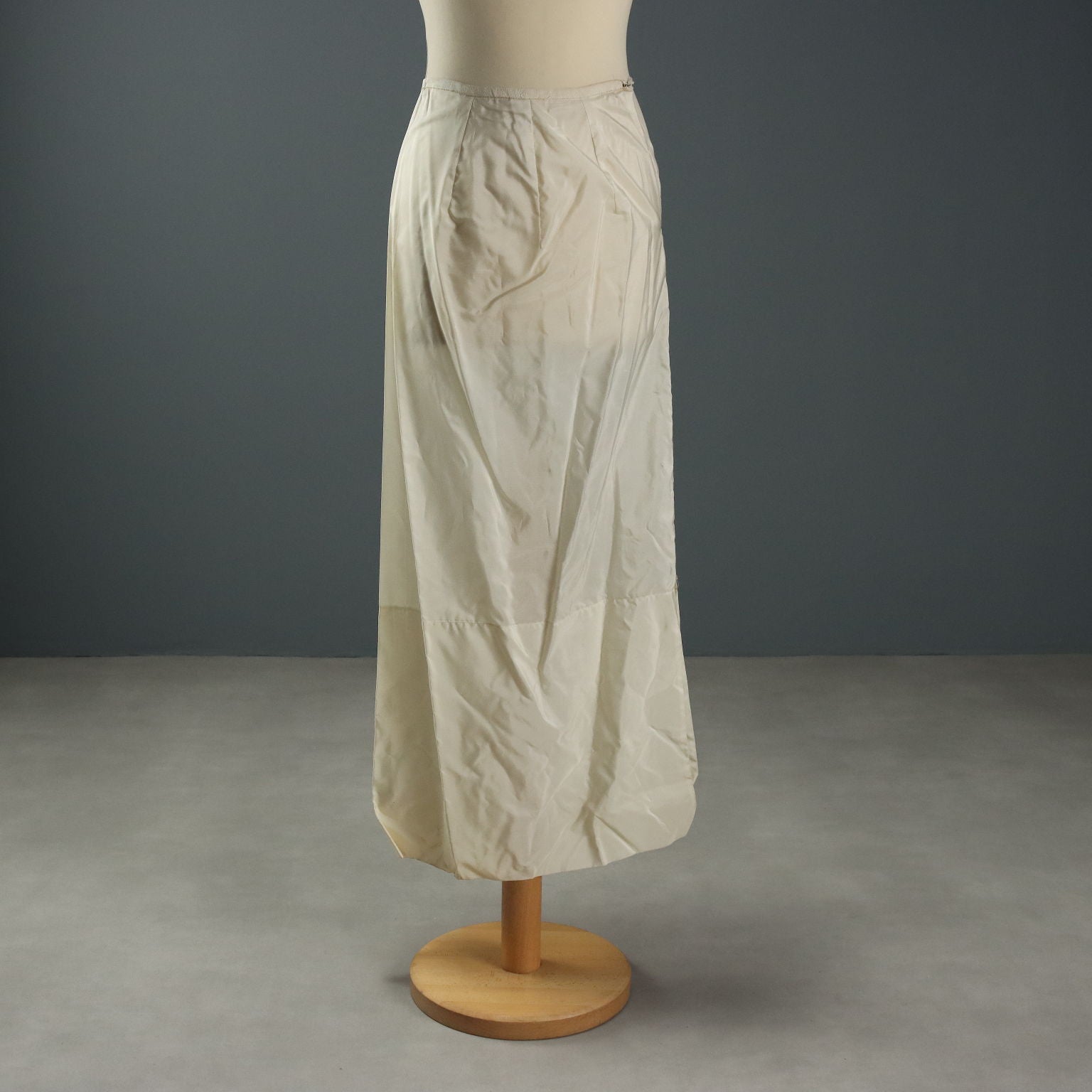  | Clothing & House Linens  Vintage
