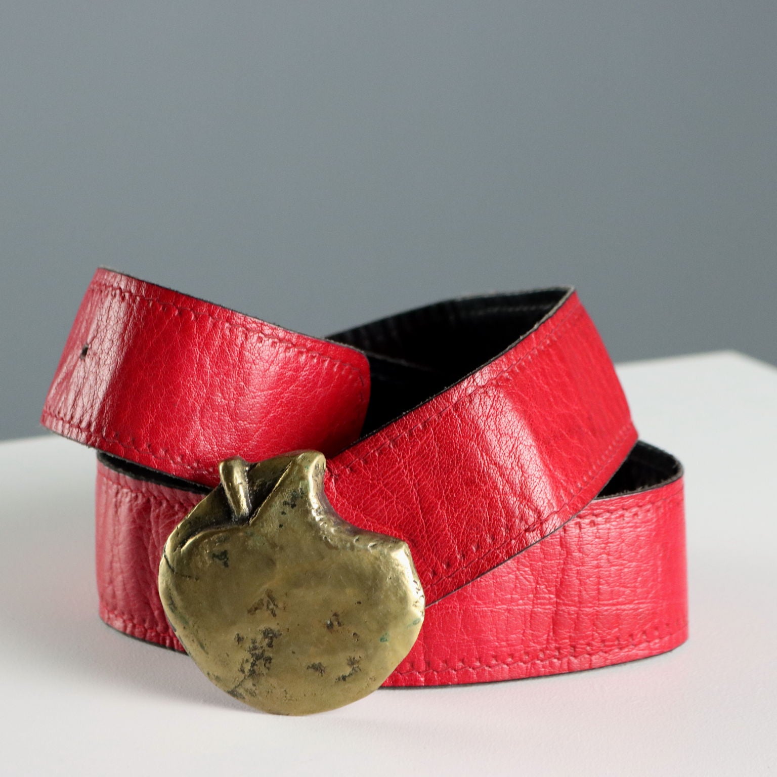 Vintage Belt Red Leather Metal with Apple Vintage 1970s-1980s