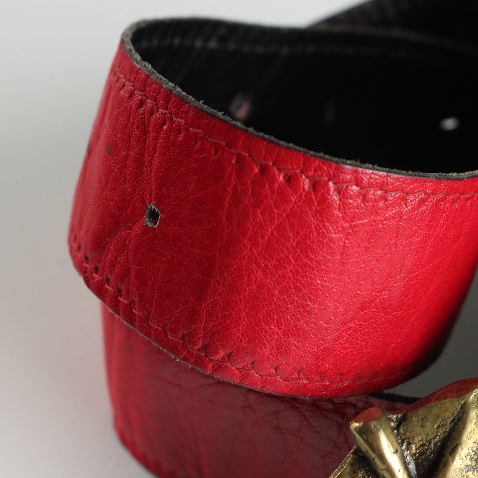 Vintage Belt Red Leather Metal with Apple Vintage 1970s-1980s