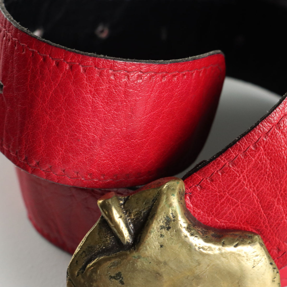 Vintage Belt Red Leather Metal with Apple Vintage 1970s-1980s