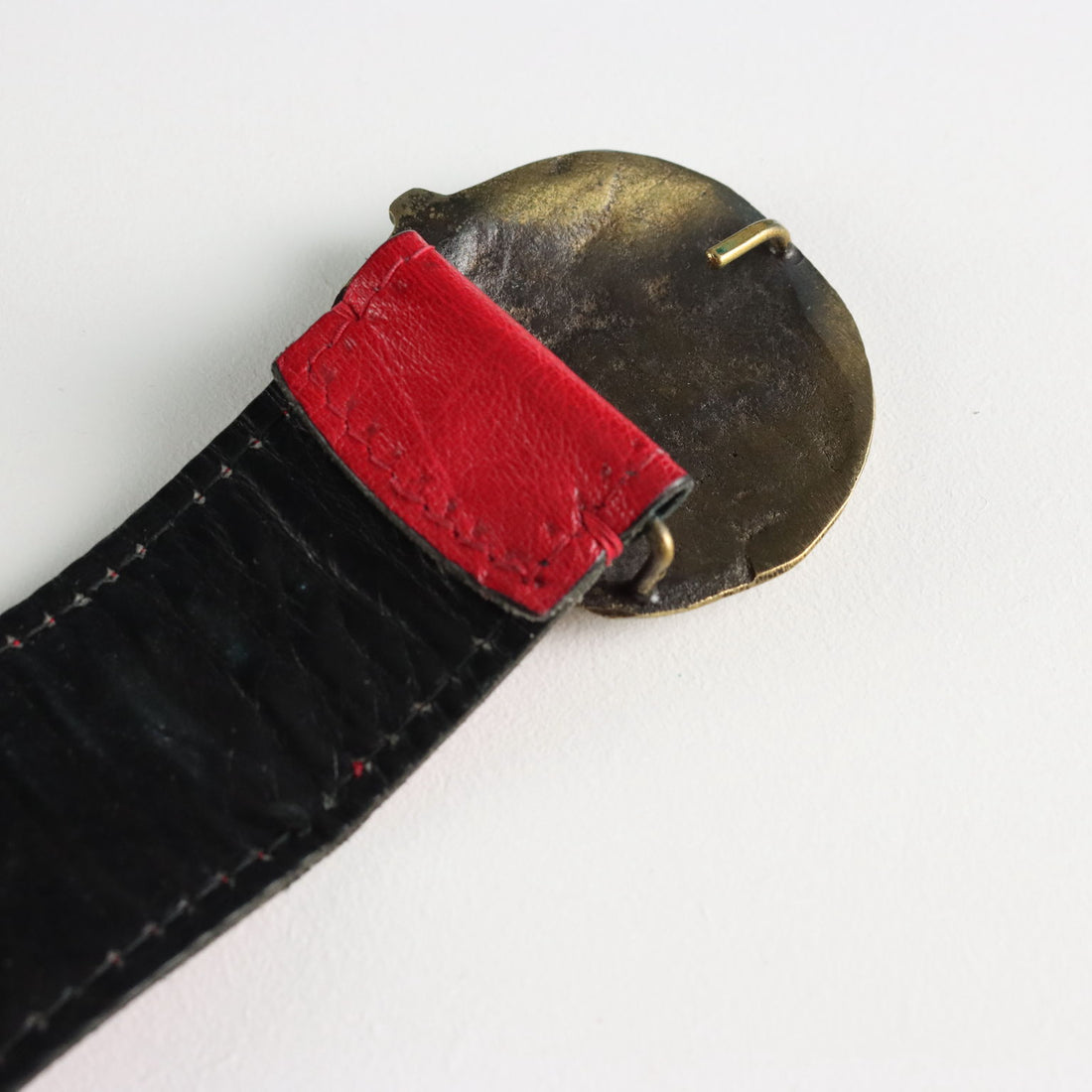 Vintage Belt Red Leather Metal with Apple Vintage 1970s-1980s