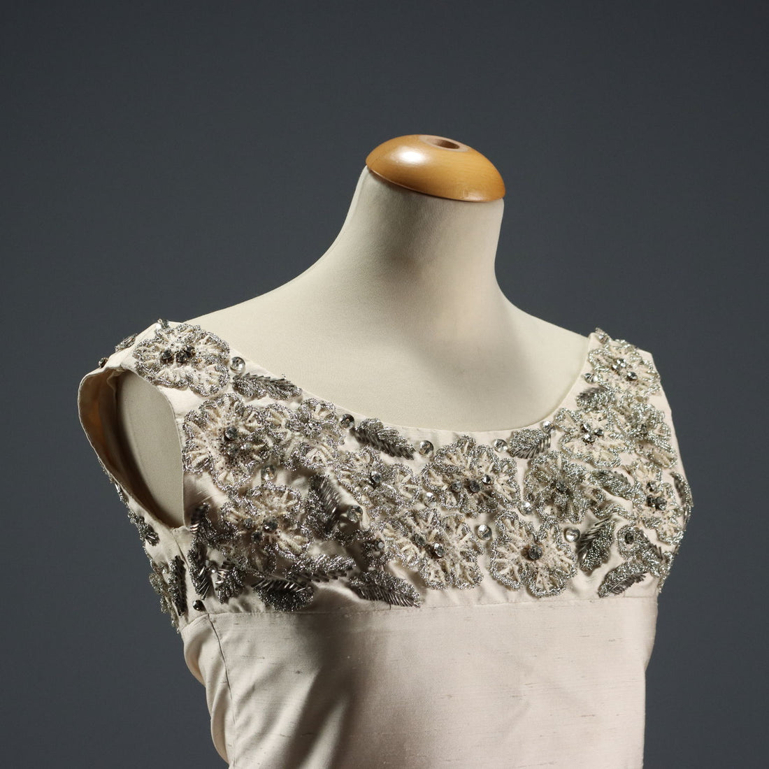  | Clothing & House Linens  Vintage