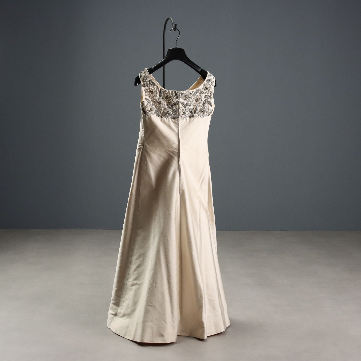  | Clothing & House Linens  Vintage