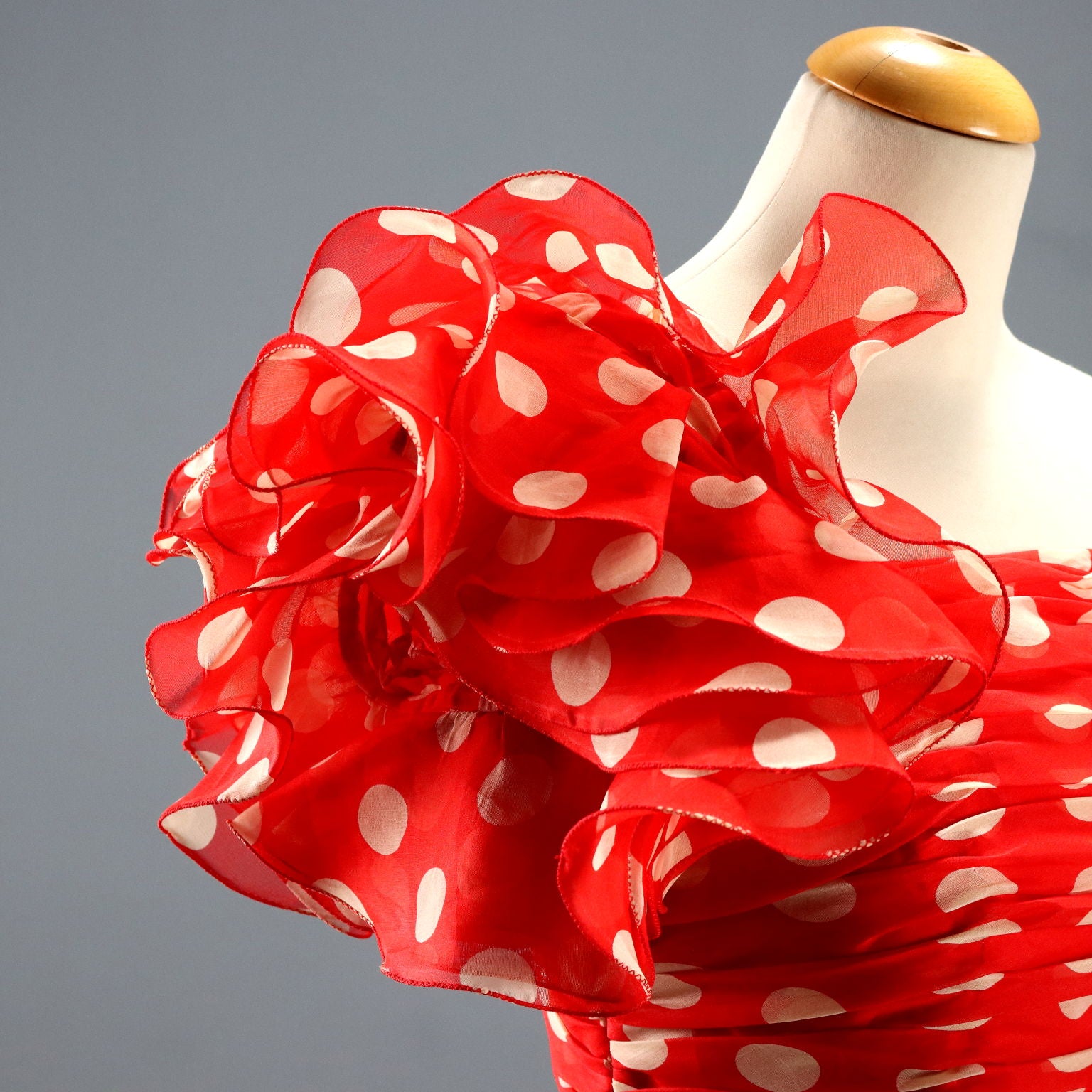  | Clothing & House Linens  Vintage