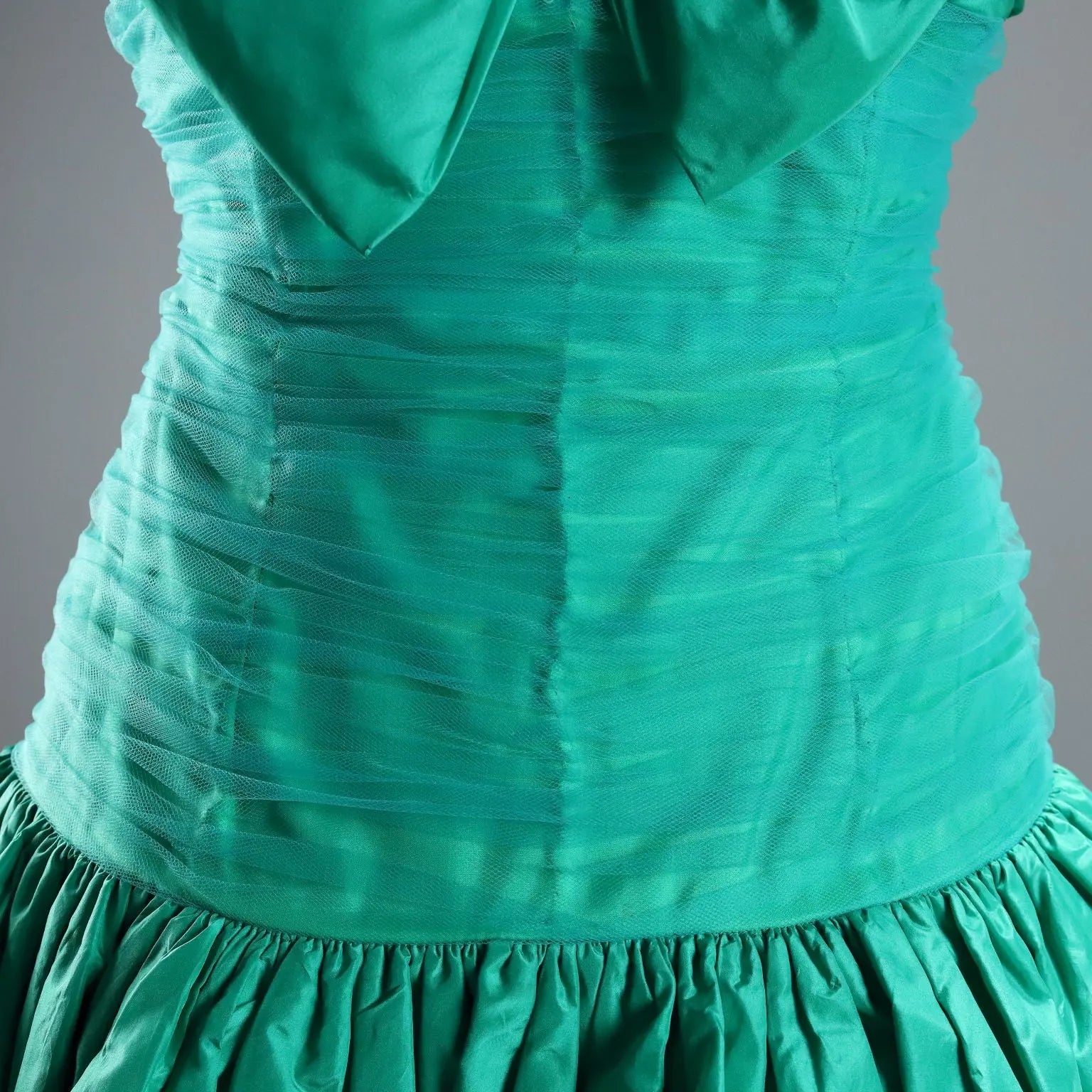 Vintage Green Dress Silk with Bows UK Size 8 Italy 1990s - UK Size 8 | Clothing & House Linens | Vintage