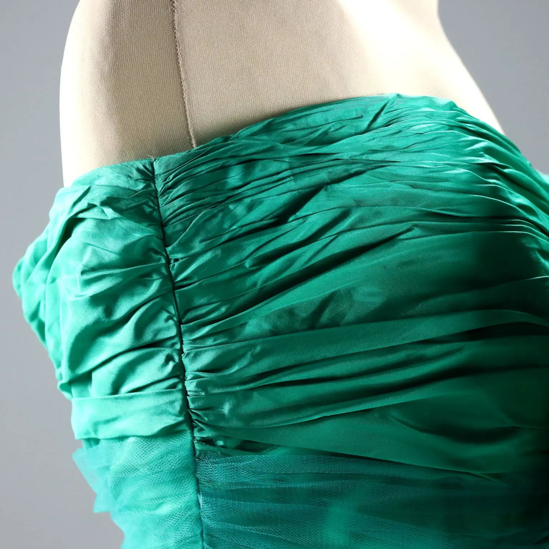 Vintage Green Dress Silk with Bows UK Size 8 Italy 1990s - UK Size 8 | Clothing & House Linens | Vintage