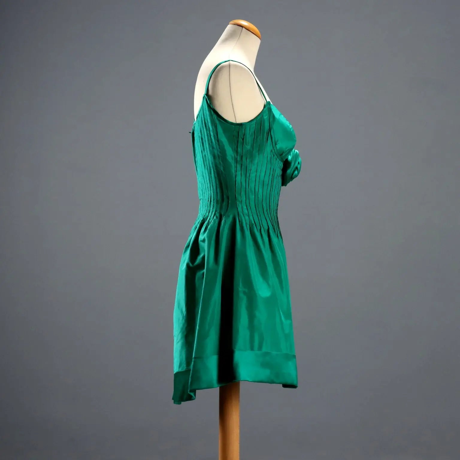 Vintage Dress Emerald Green Silk UK Size 10/12 Italy 1980s-1990s - UK Size 10/12 | Clothing & House Linens | Vintage